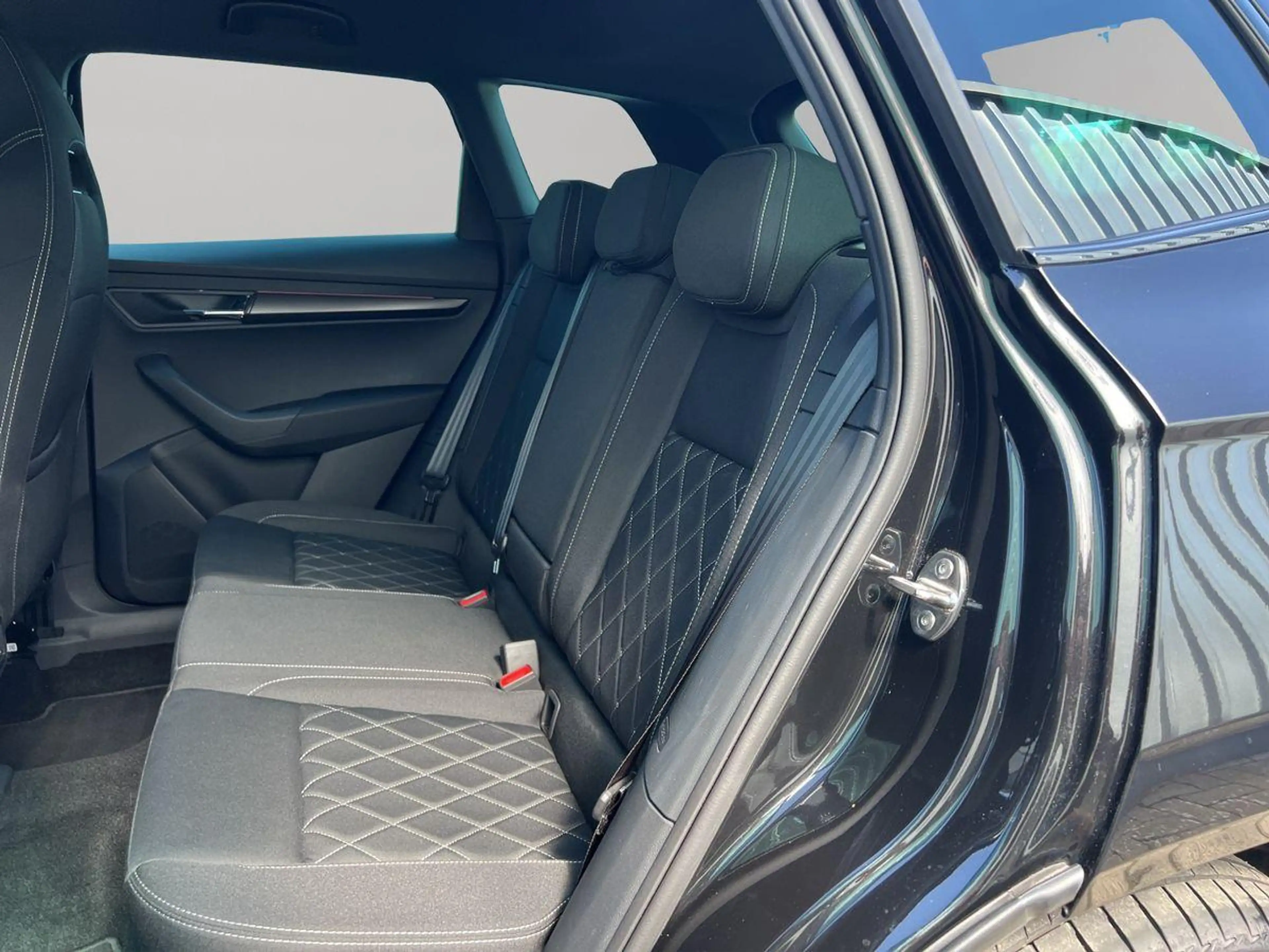 Skoda Karoq Sportline 1,5 TSI 110 kW 6-Gang — photo 11
