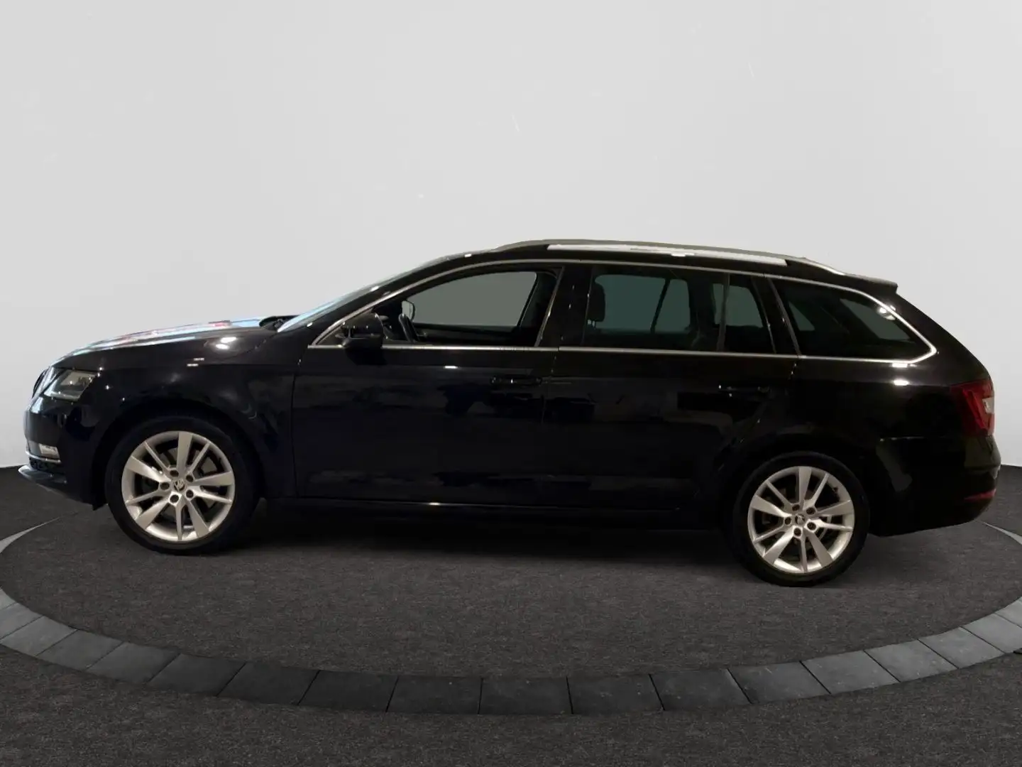 Skoda Octavia Combi Style PDC vorne u. hinten, LED, 4x Schwarz - 2
