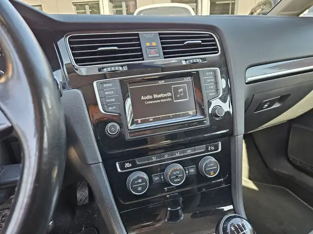Volkswagen Golf view 15
