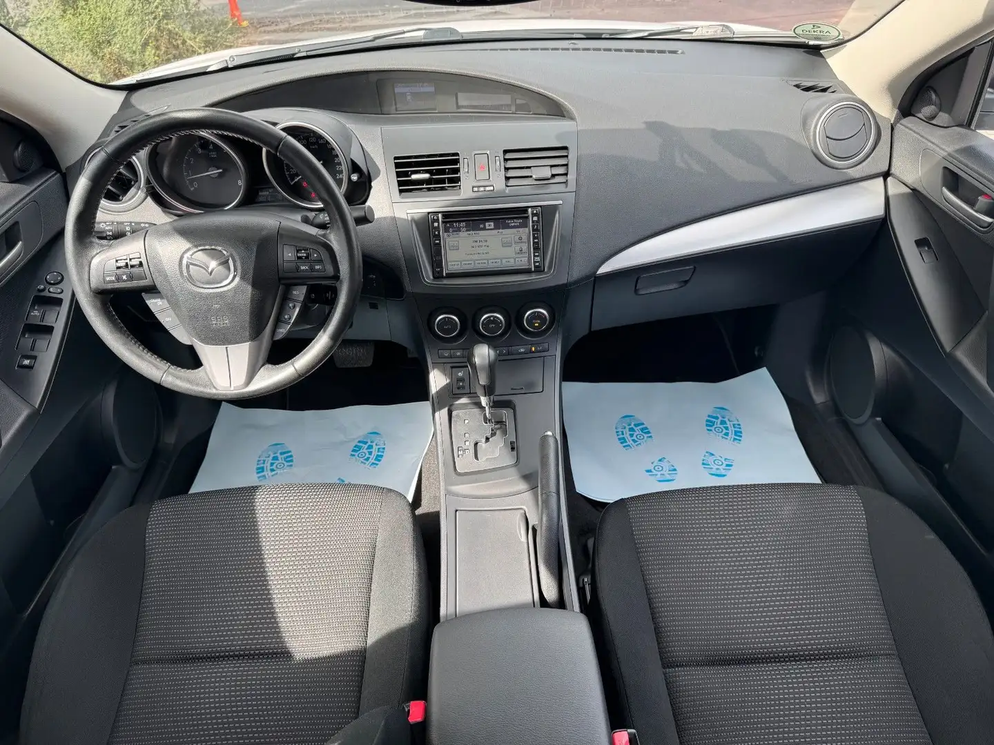 Mazda 3 MZR 2.0 *1. HAND*NAVI*KLIMA*PDC*AUTOMATIK* Weiß - 2