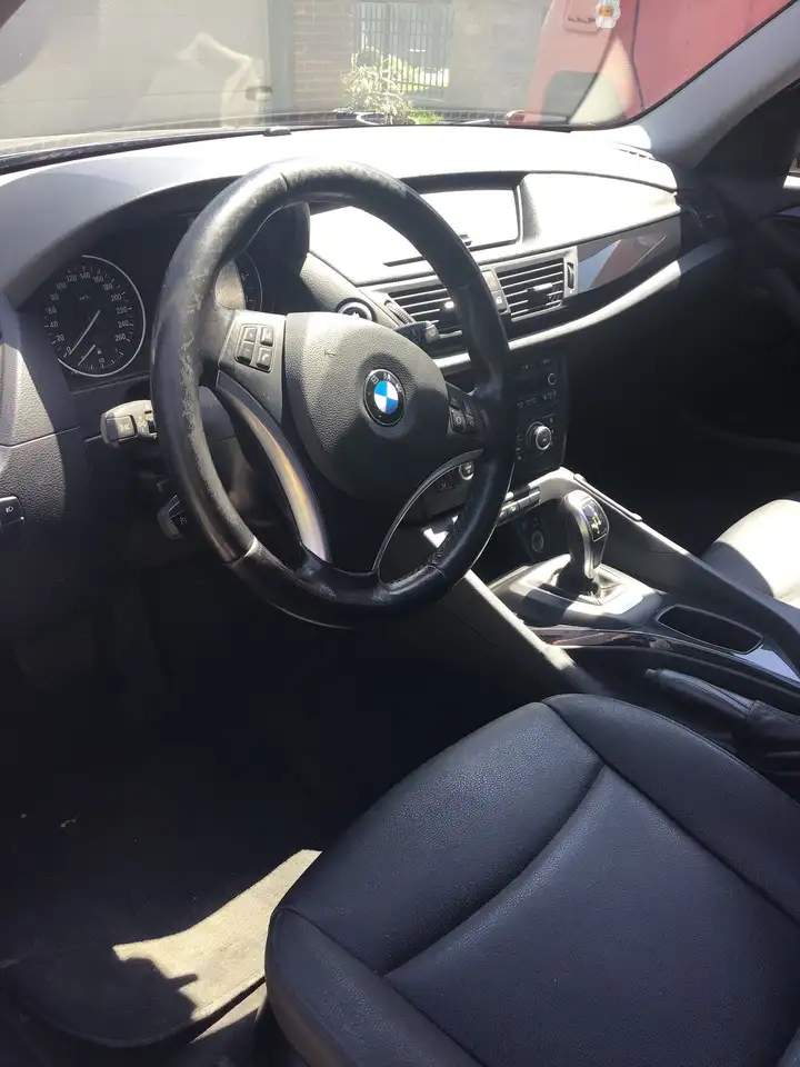 BMW X1 снимка BMW X1