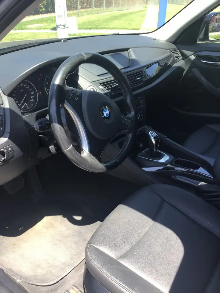 BMW X1 снимка BMW X1