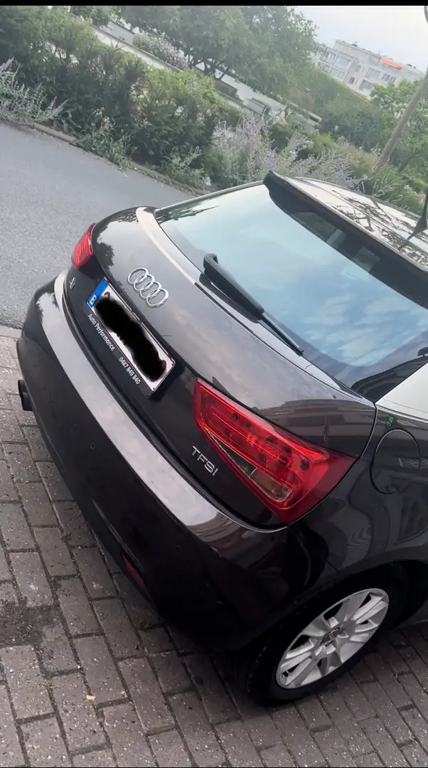 Audi A1 1.4 TFSI S tronic line Sportpaket + turbocharged - 2