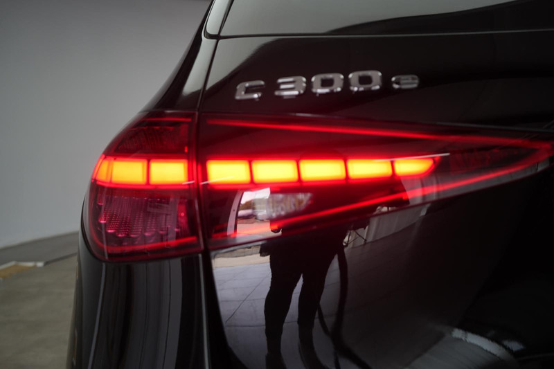 Mercedes-Benz C 300 e T 9G-Tronic AMG Line AHK/Pano/HuD/Leder/ — photo 14