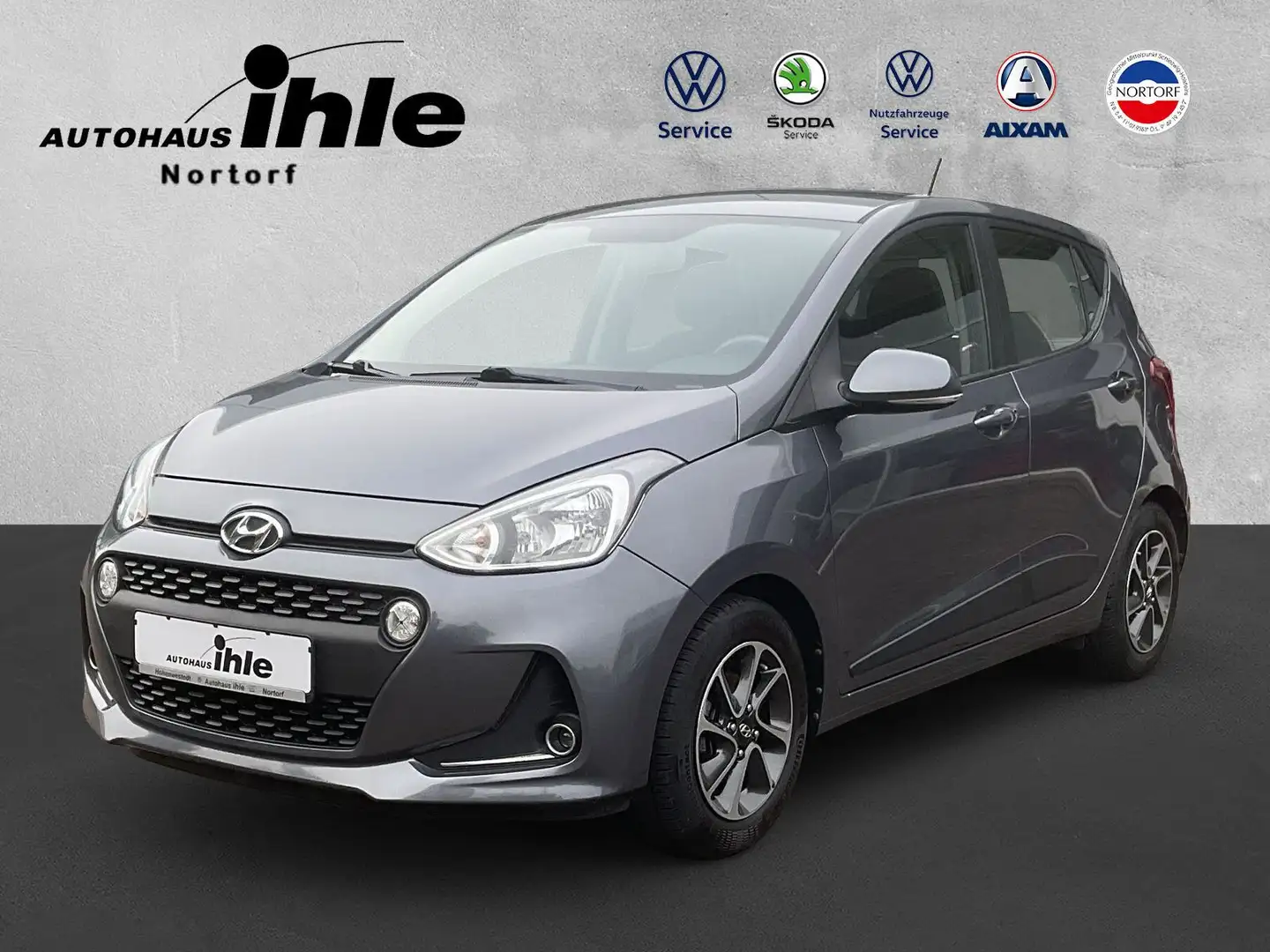 Hyundai i10 1.2 Style CarPlay DAB Sitzhzg LM-Felgen Grau - 1