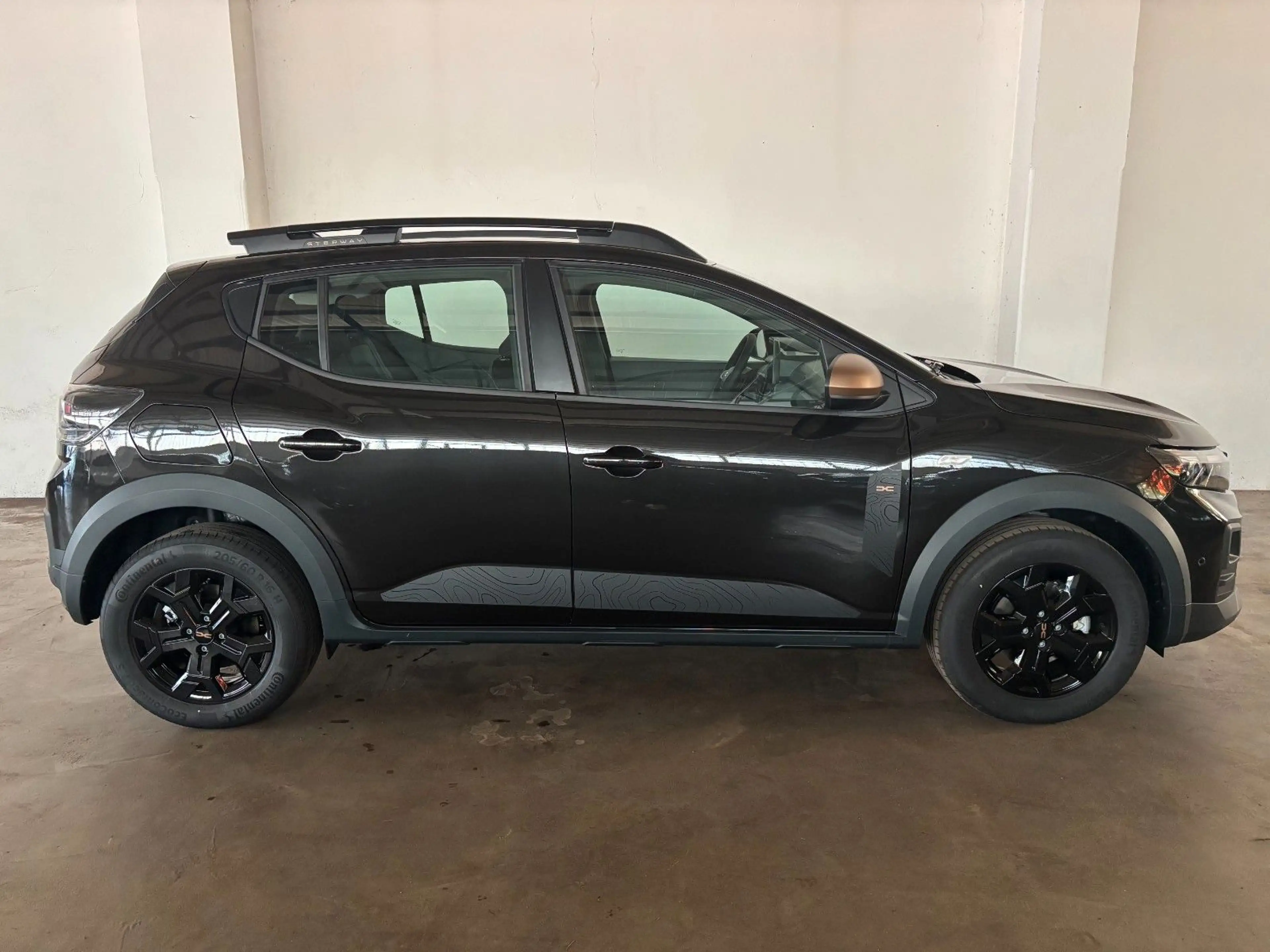 Dacia Sandero Stepway Extreme ECO-G 120 auto — photo 7