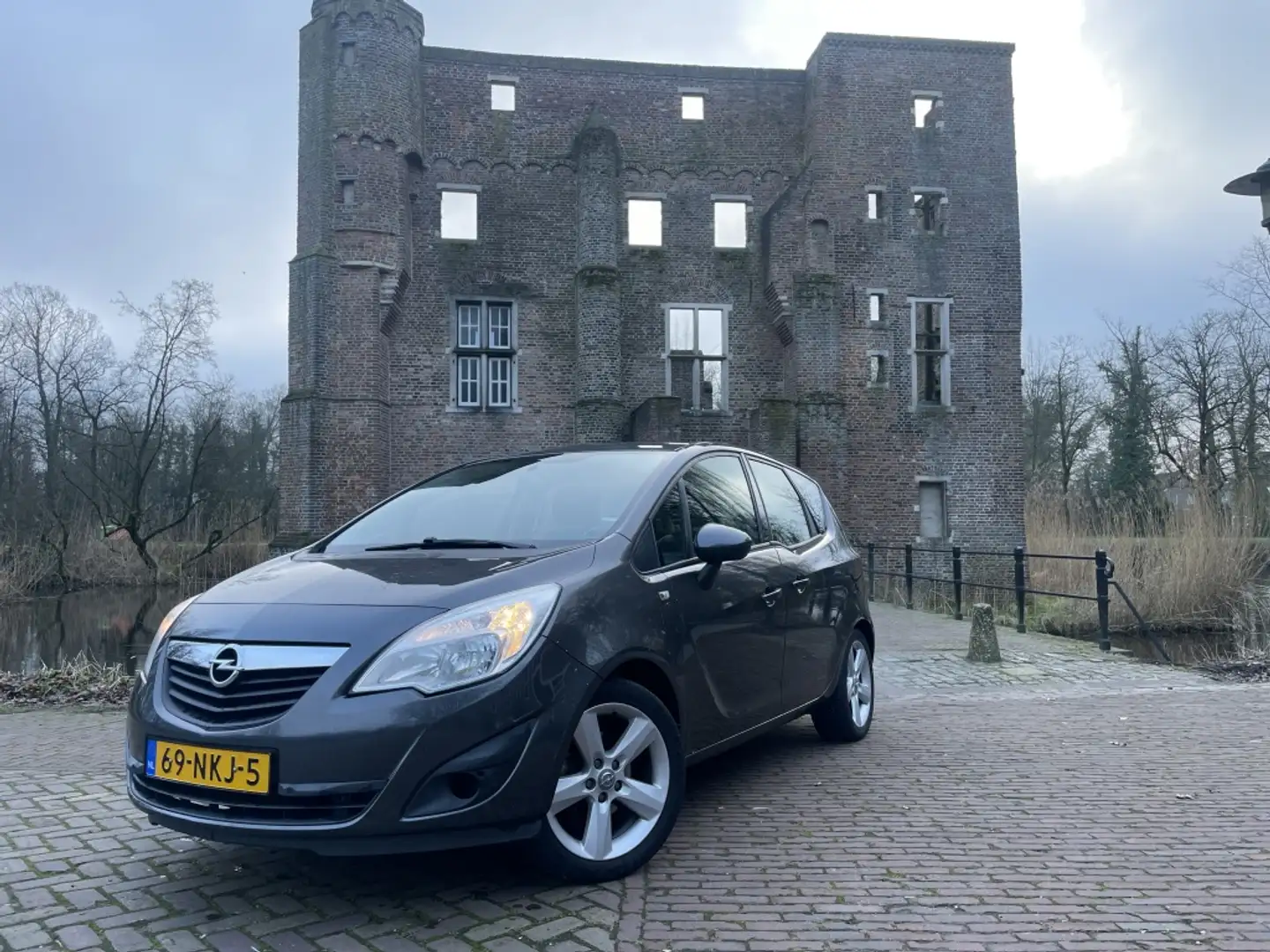 Opel Meriva 1.4 Turbo Edition Grijs - 1