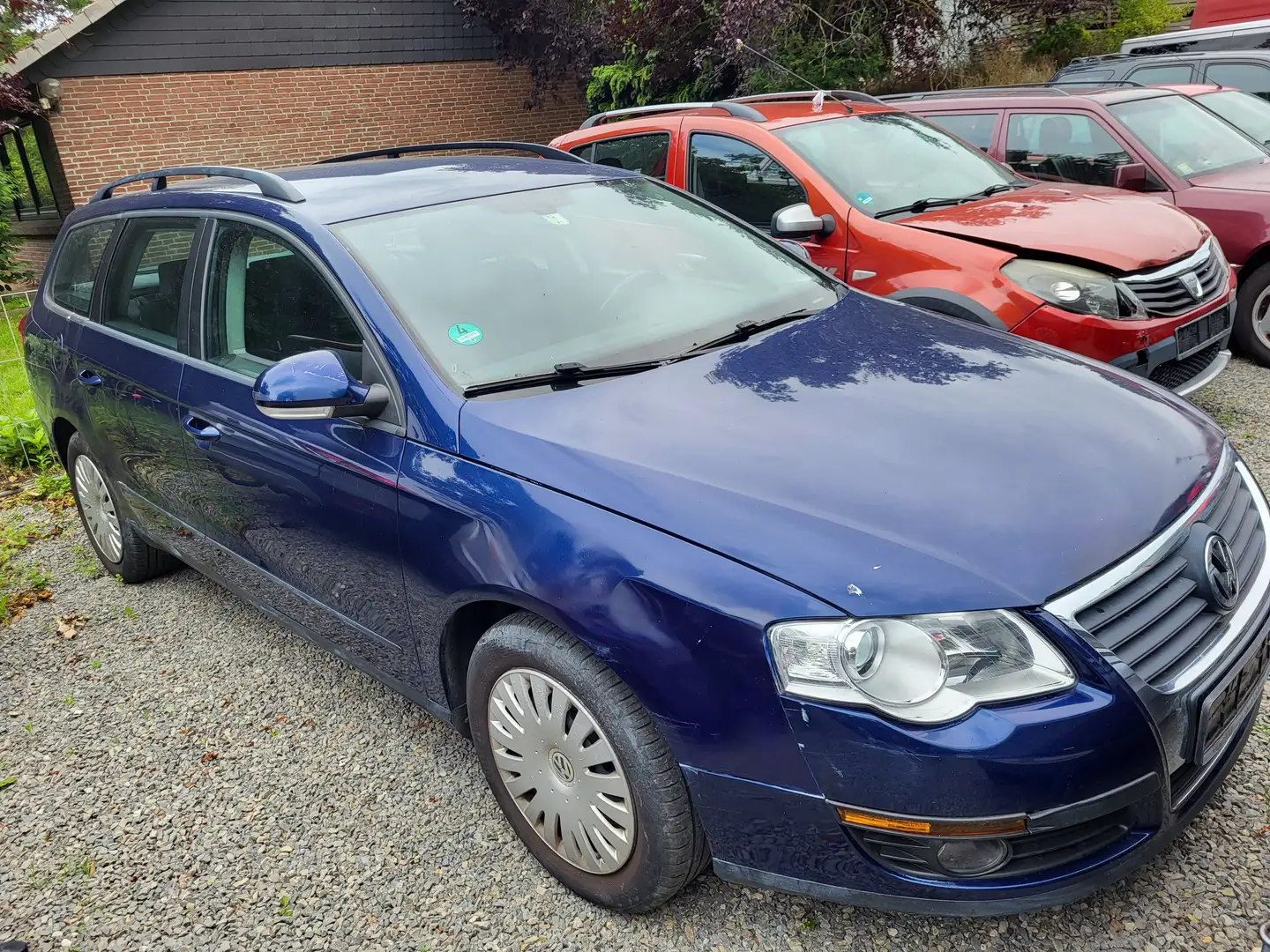 Volkswagen Passat Variant Trendline  2,0L  fest preis Blau - 1