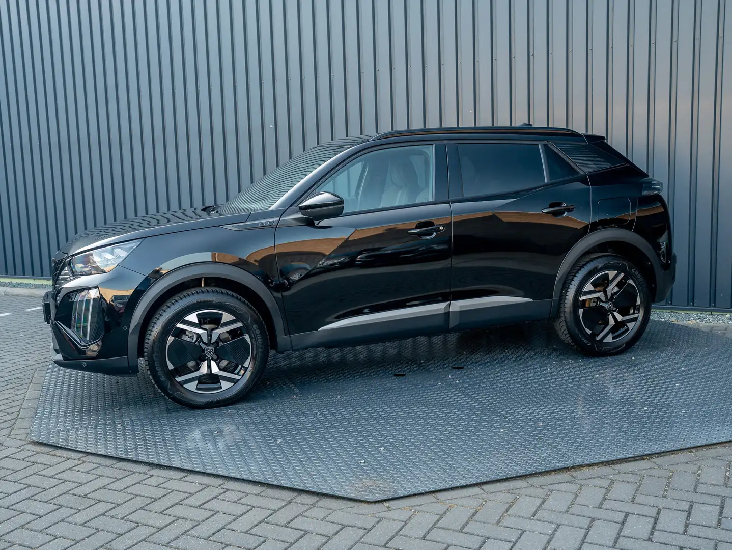 Peugeot 2008 1.2 PureTech 130 GT | Adapt. Cr. | Camera 360 | Do Zwart - 2
