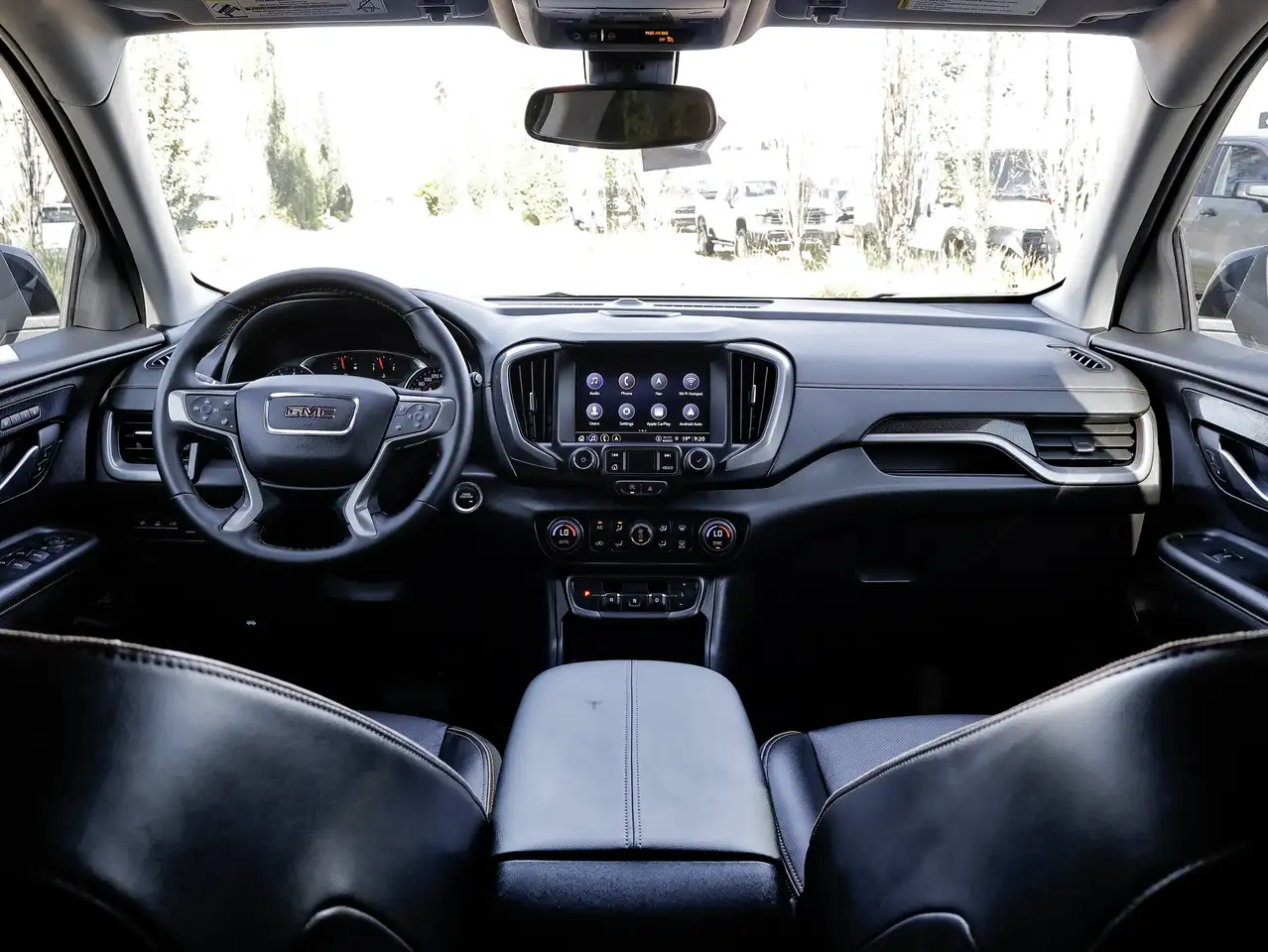 GMC Terrain photo GMC Terrain