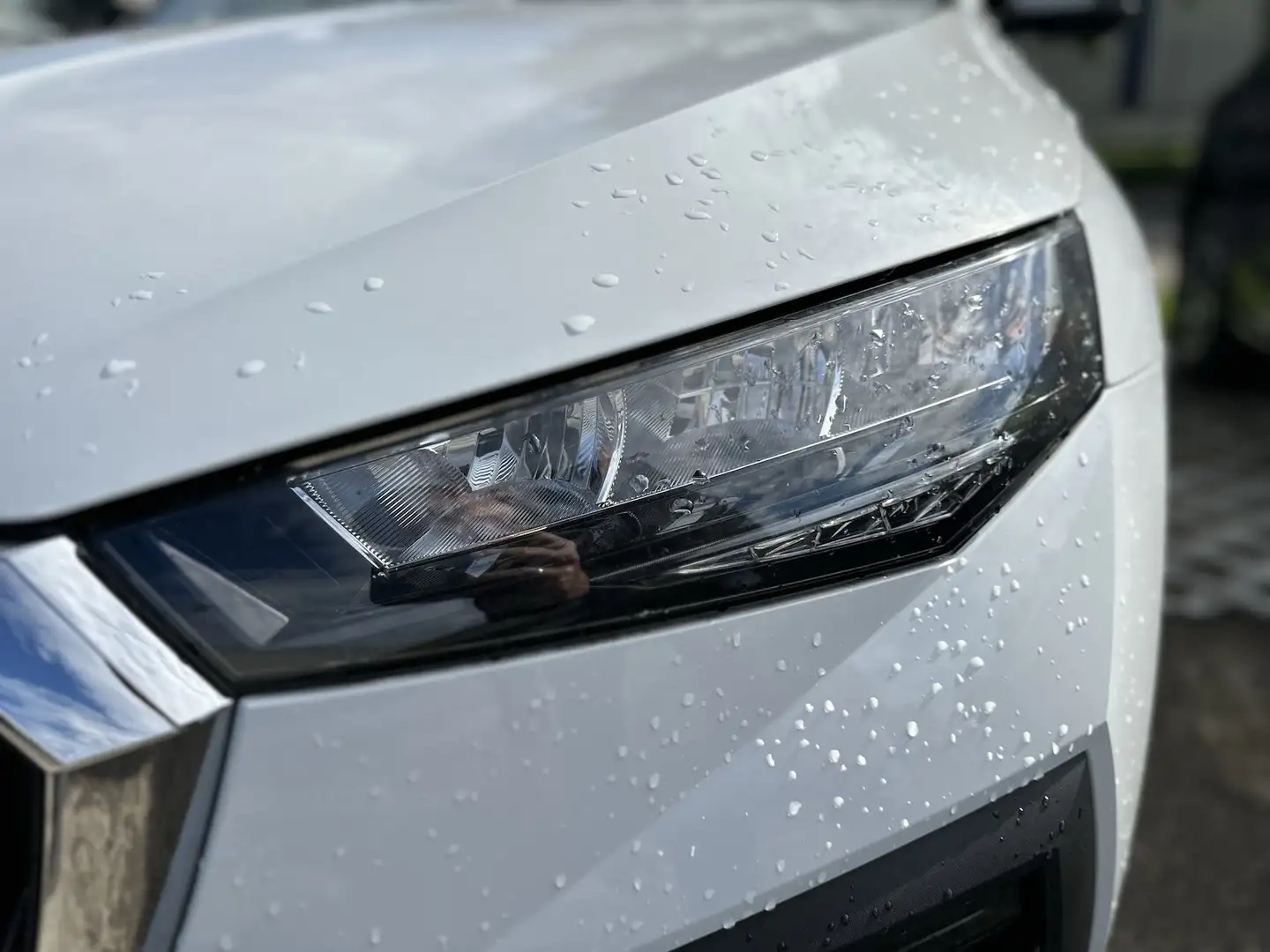 Skoda Scala 1,0TSI DSG 130 Jahre AHK 5 Jahre Garantie Weiß - 2