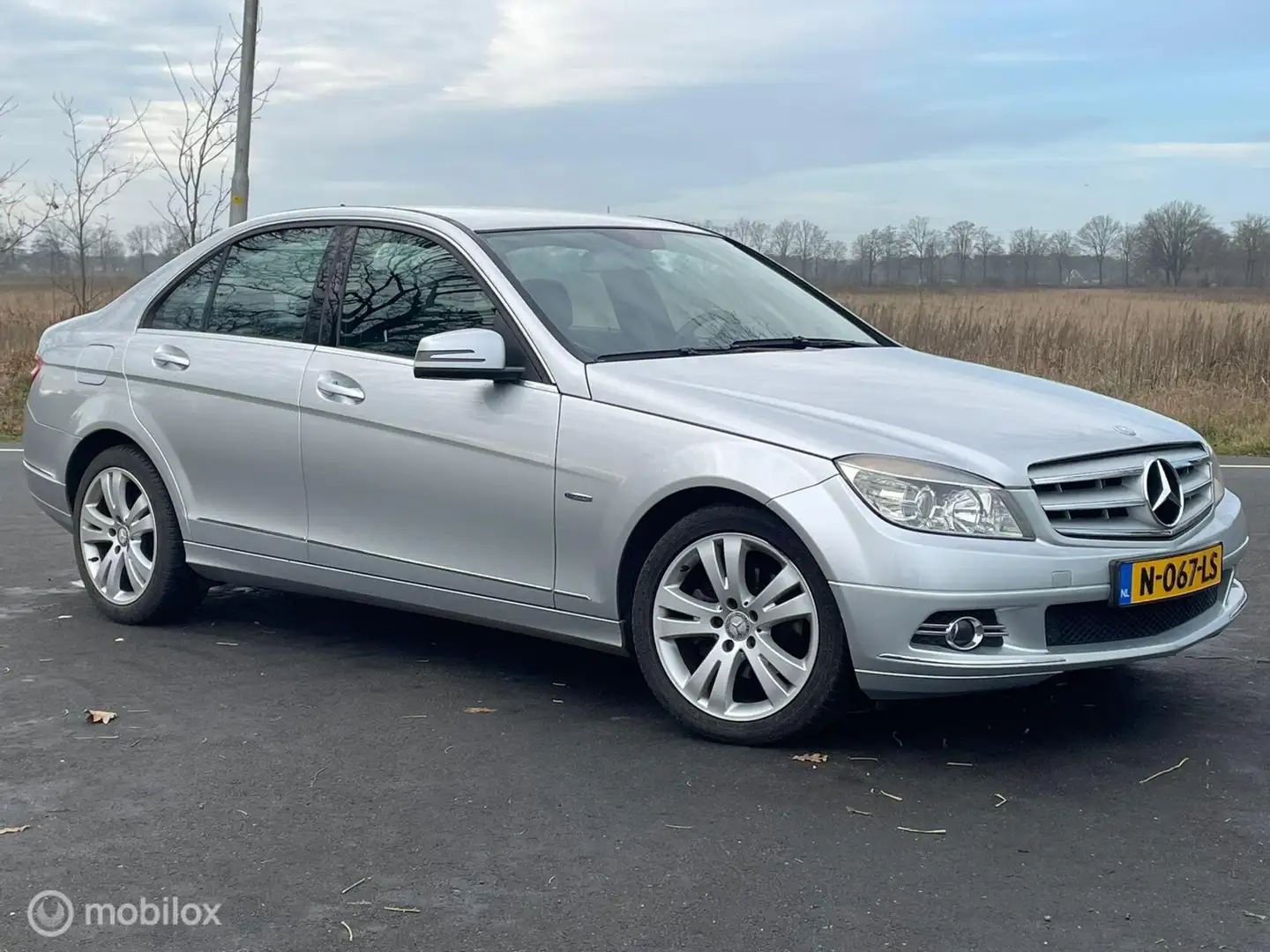 Mercedes-Benz C 180 K BlueEFFICIENCY Grau - 2