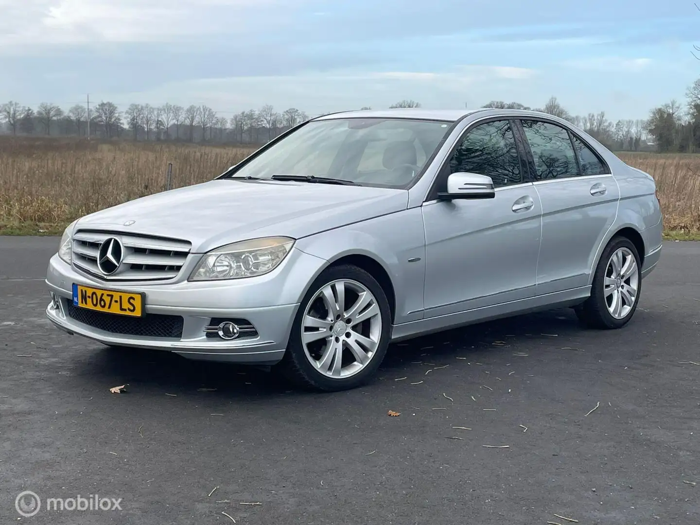 Mercedes-Benz C 180 K BlueEFFICIENCY Grau - 1