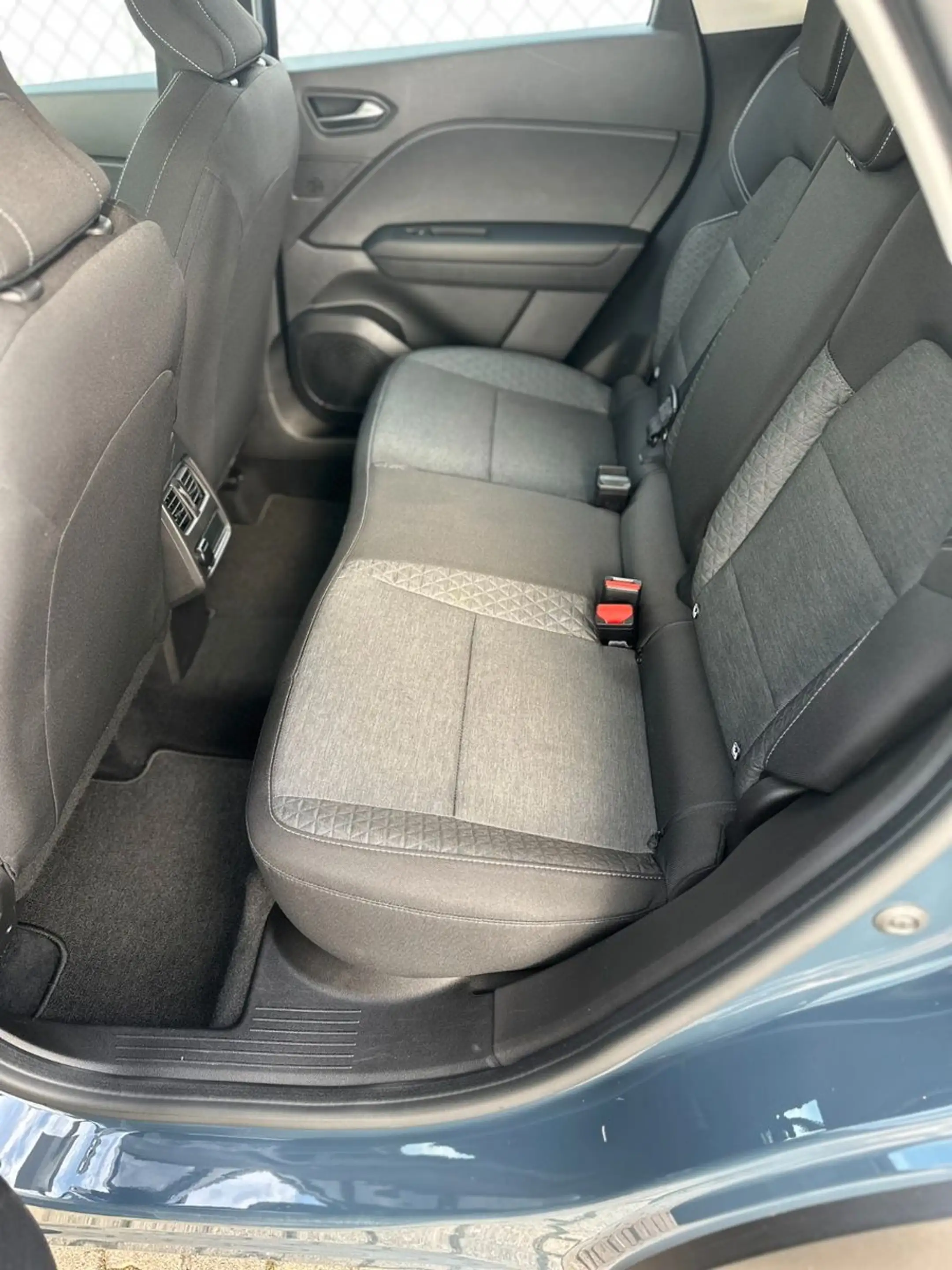Renault Captur II Zen / 1. Hand / MwSt. / Scheckheft — photo 11