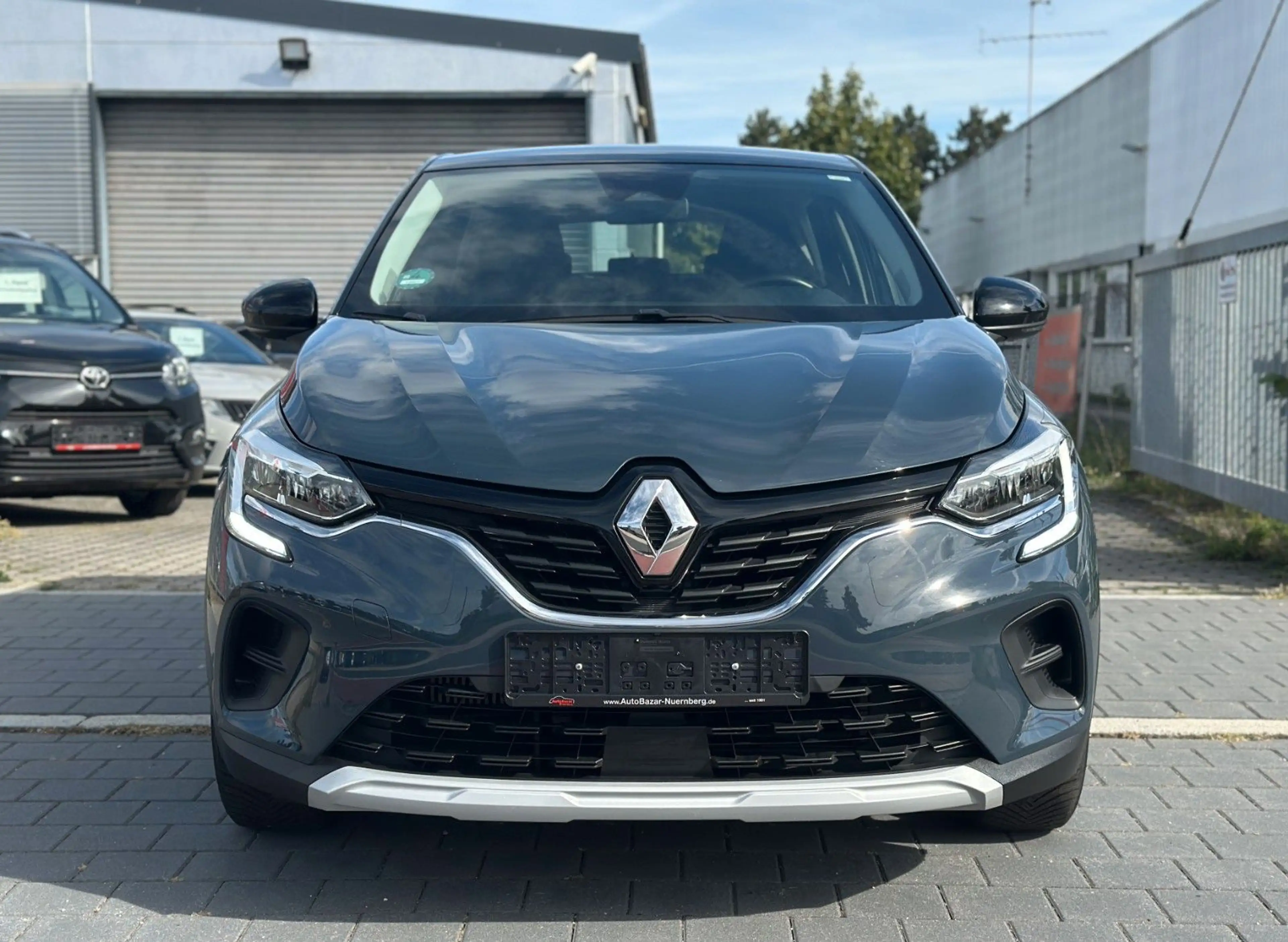 Renault Captur II Zen / 1. Hand / MwSt. / Scheckheft — photo 8