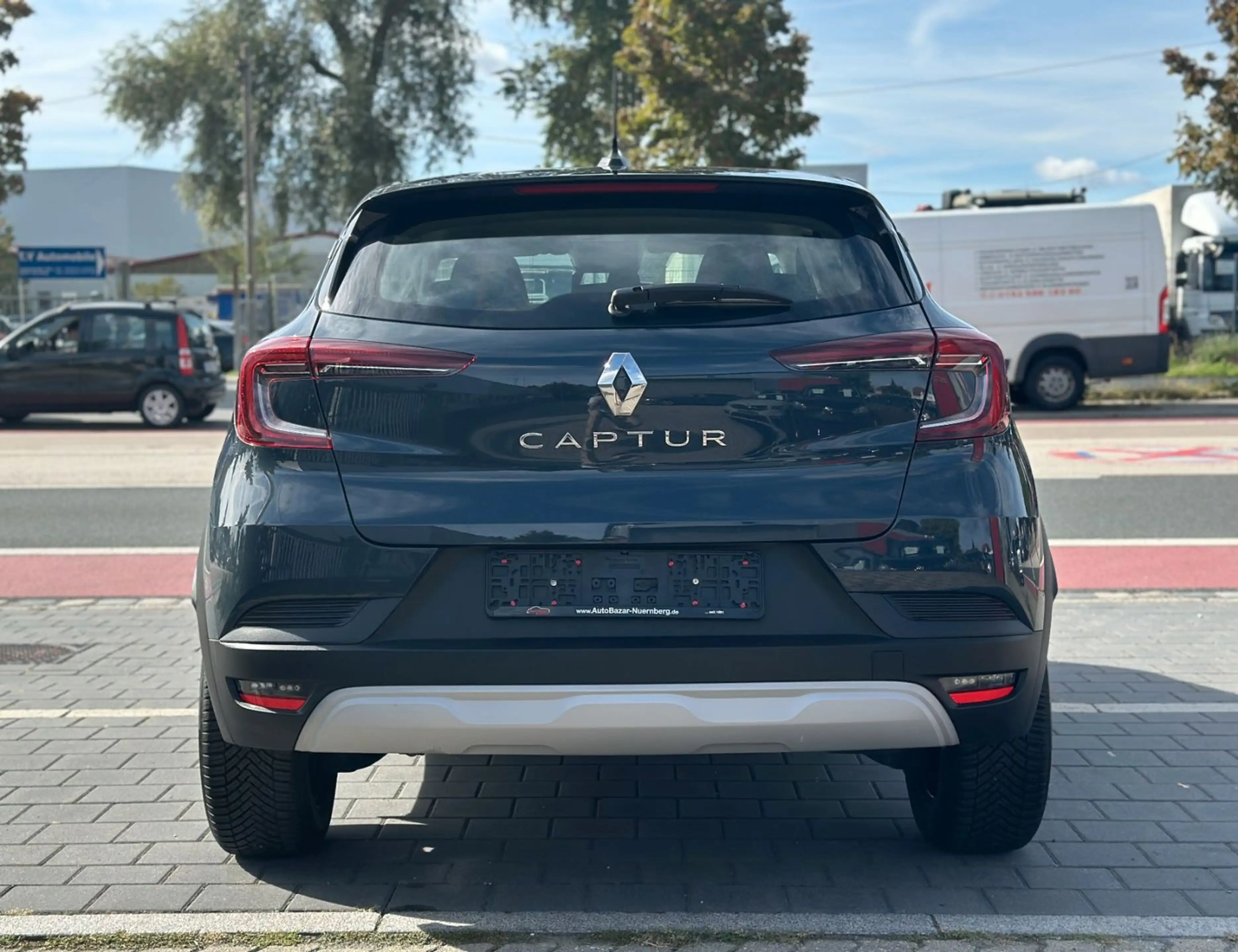 Renault Captur II Zen / 1. Hand / MwSt. / Scheckheft — photo 4