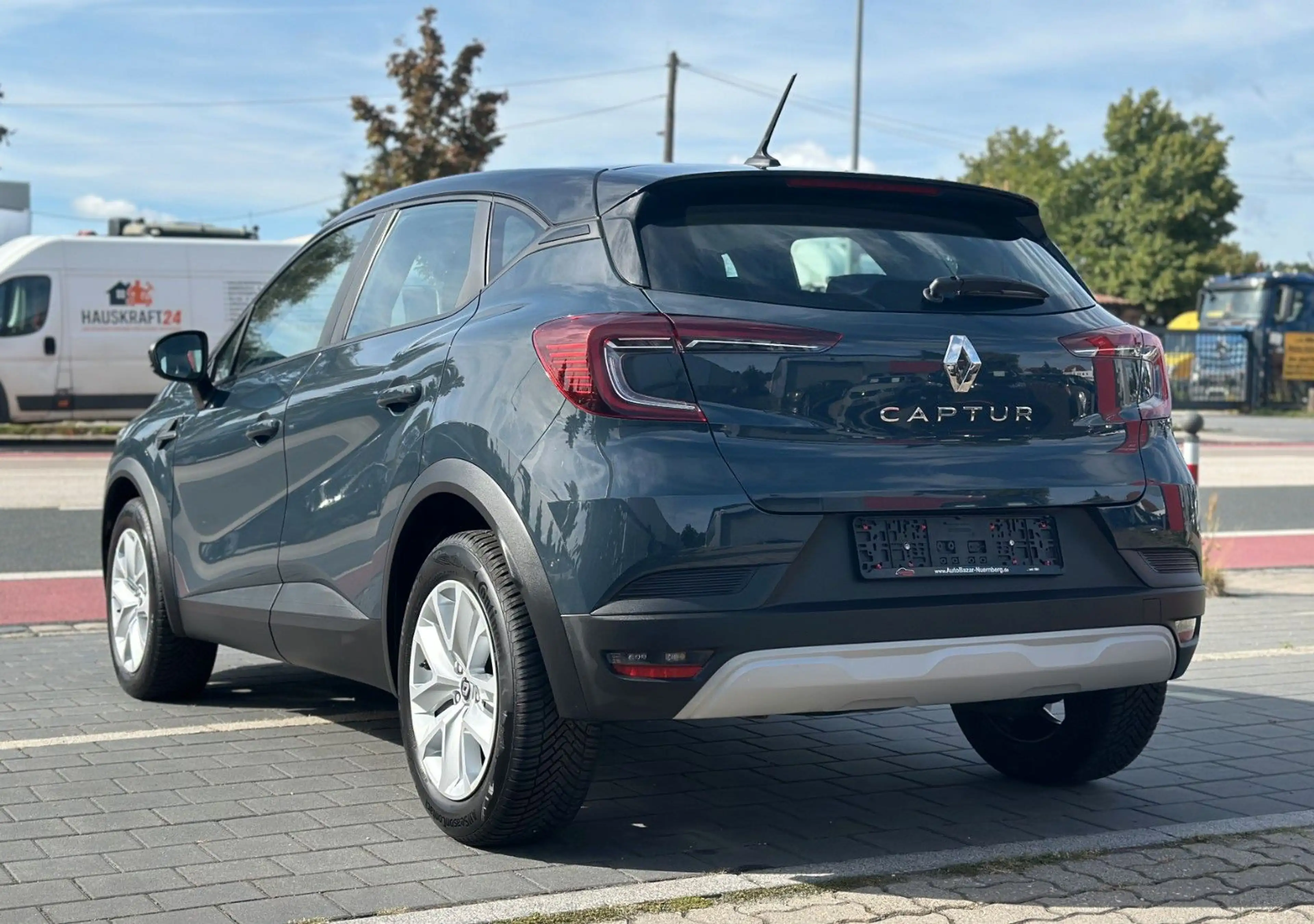 Renault Captur II Zen / 1. Hand / MwSt. / Scheckheft — photo 3