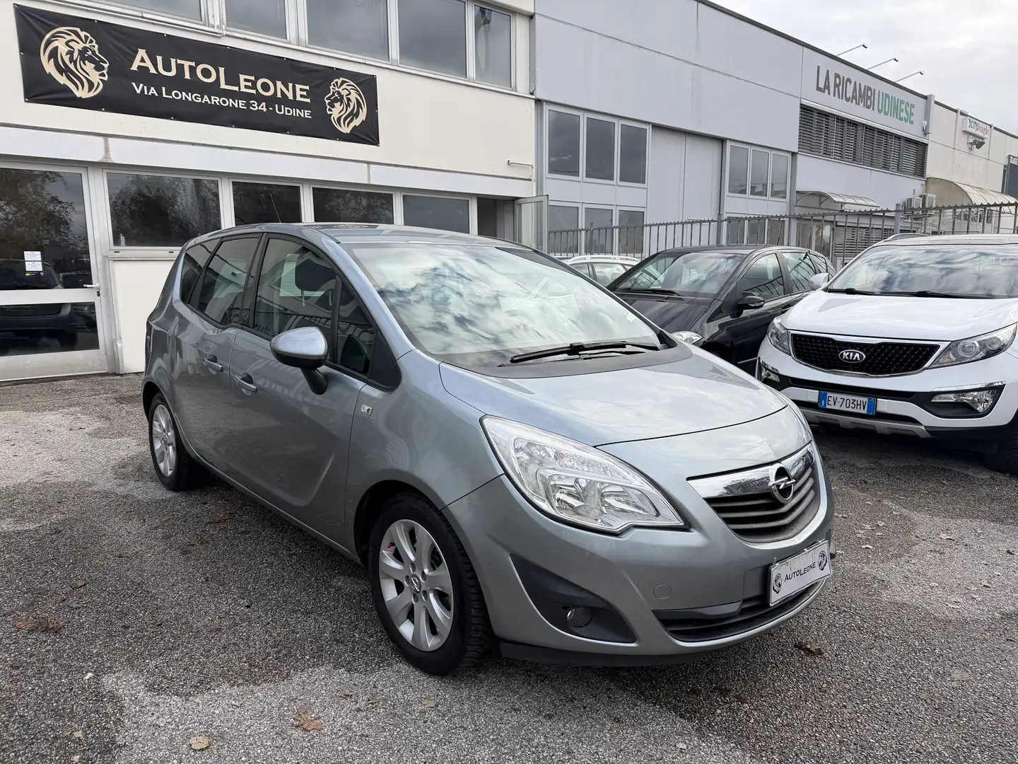 Opel Meriva 1.4t Cosmo 120cv Gpl Valido 2032 Grijs - 1