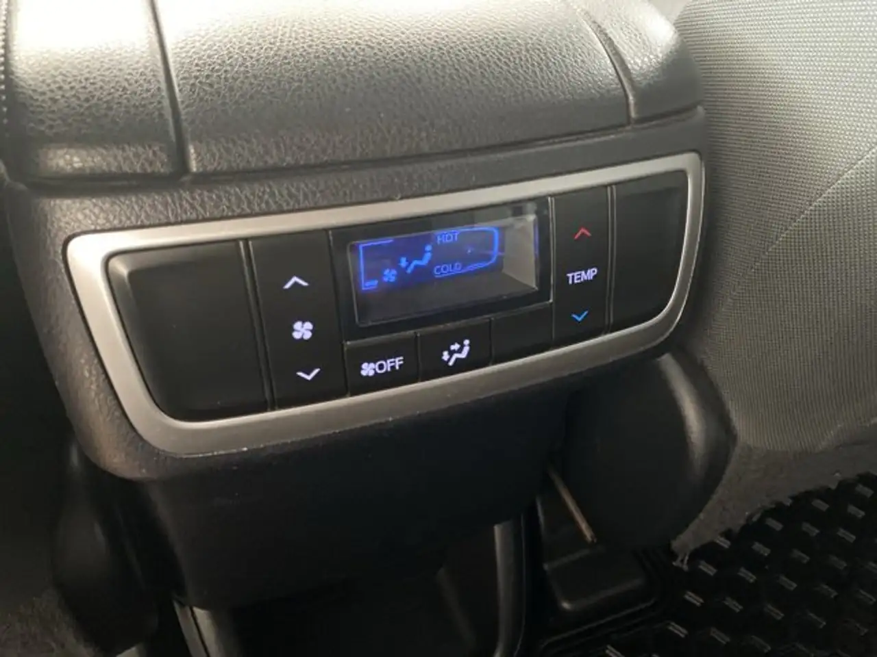 Toyota Highlander снимка Toyota Highlander