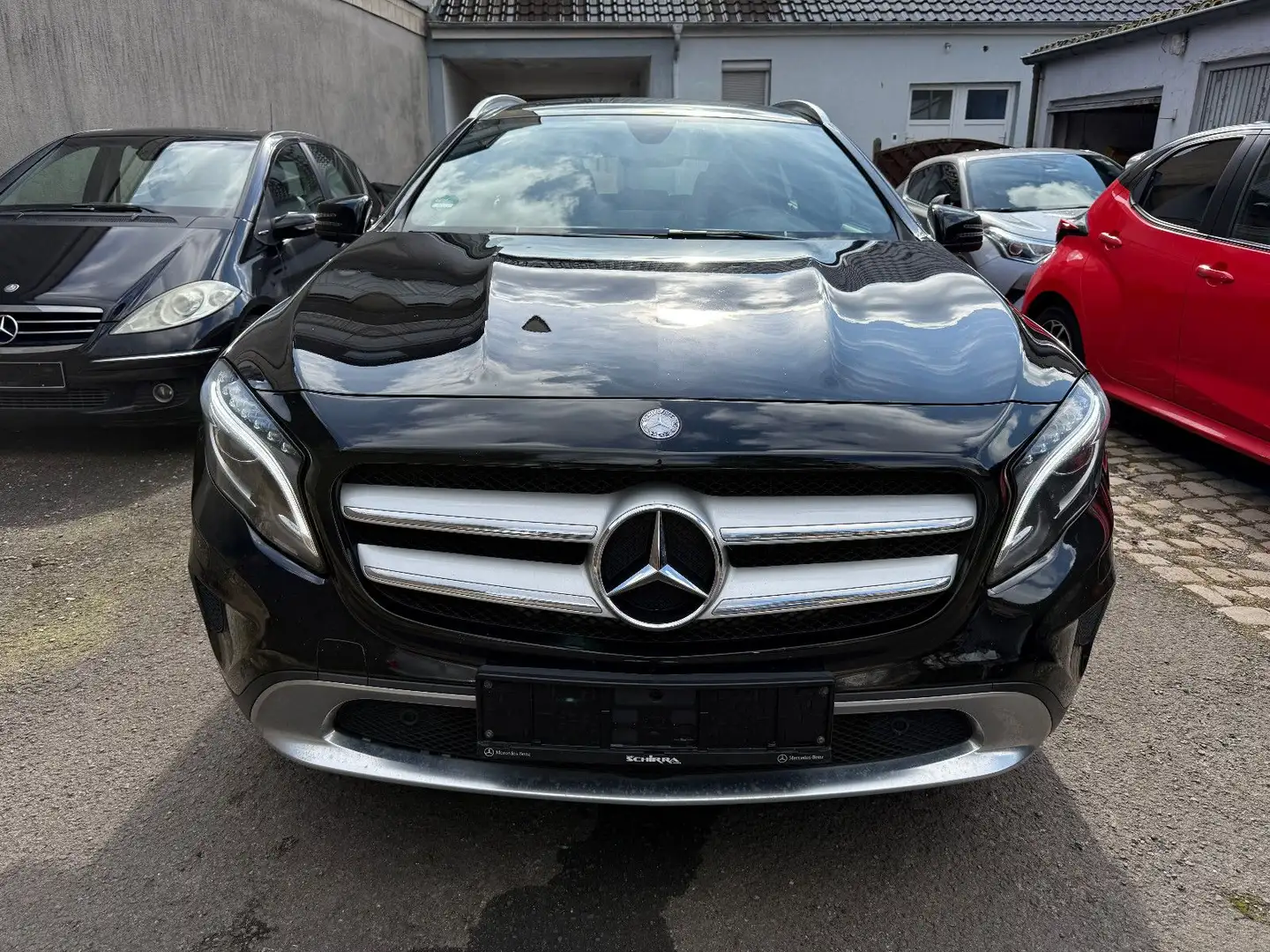 Mercedes-Benz GLA 200 CDI 4Matic Urban *Navi/R-Kamera* Чёрный - 2