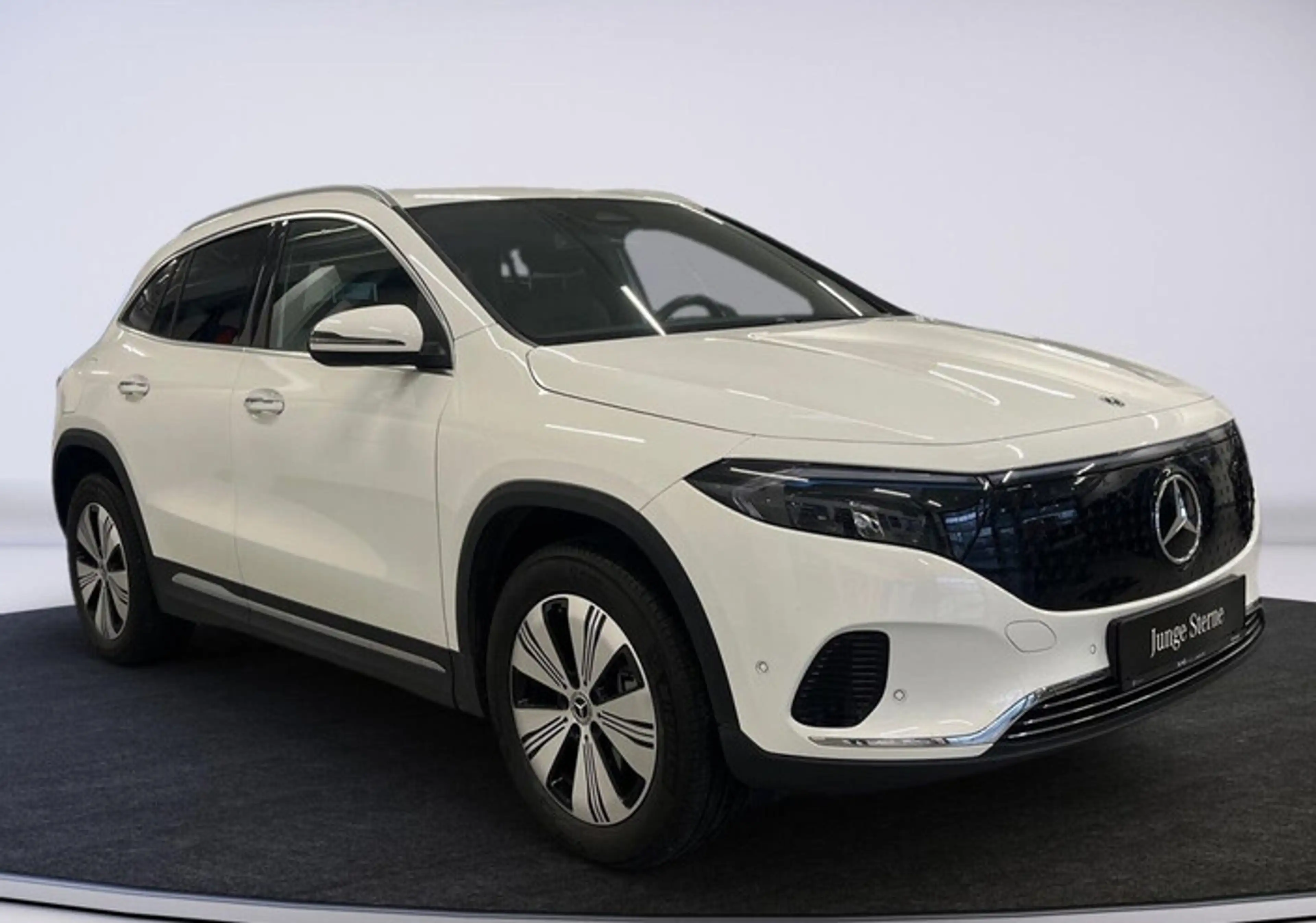Mercedes-Benz EQA 250+ 70,5kWh Österreich-Edition Aut. — photo 4