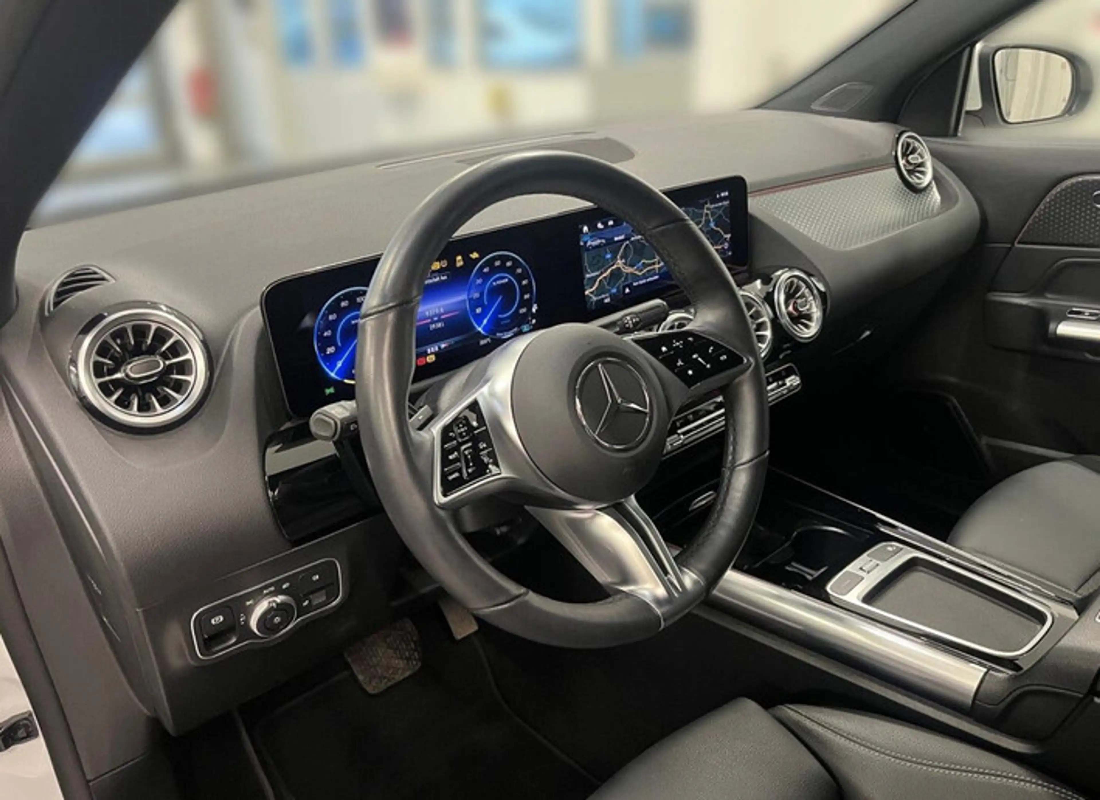 Mercedes-Benz EQA 250+ 70,5kWh Österreich-Edition Aut. — photo 7