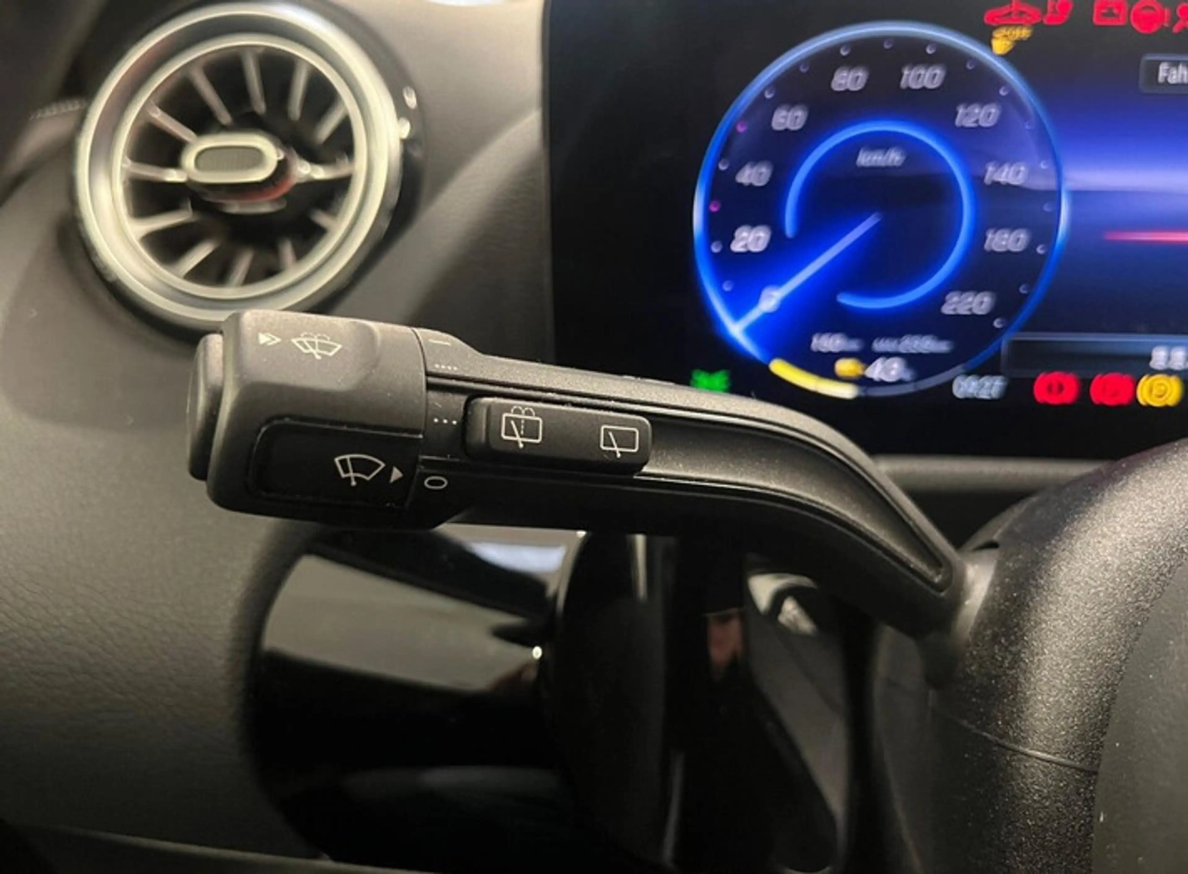 Mercedes-Benz EQA 250+ 70,5kWh Österreich-Edition Aut. — photo 12
