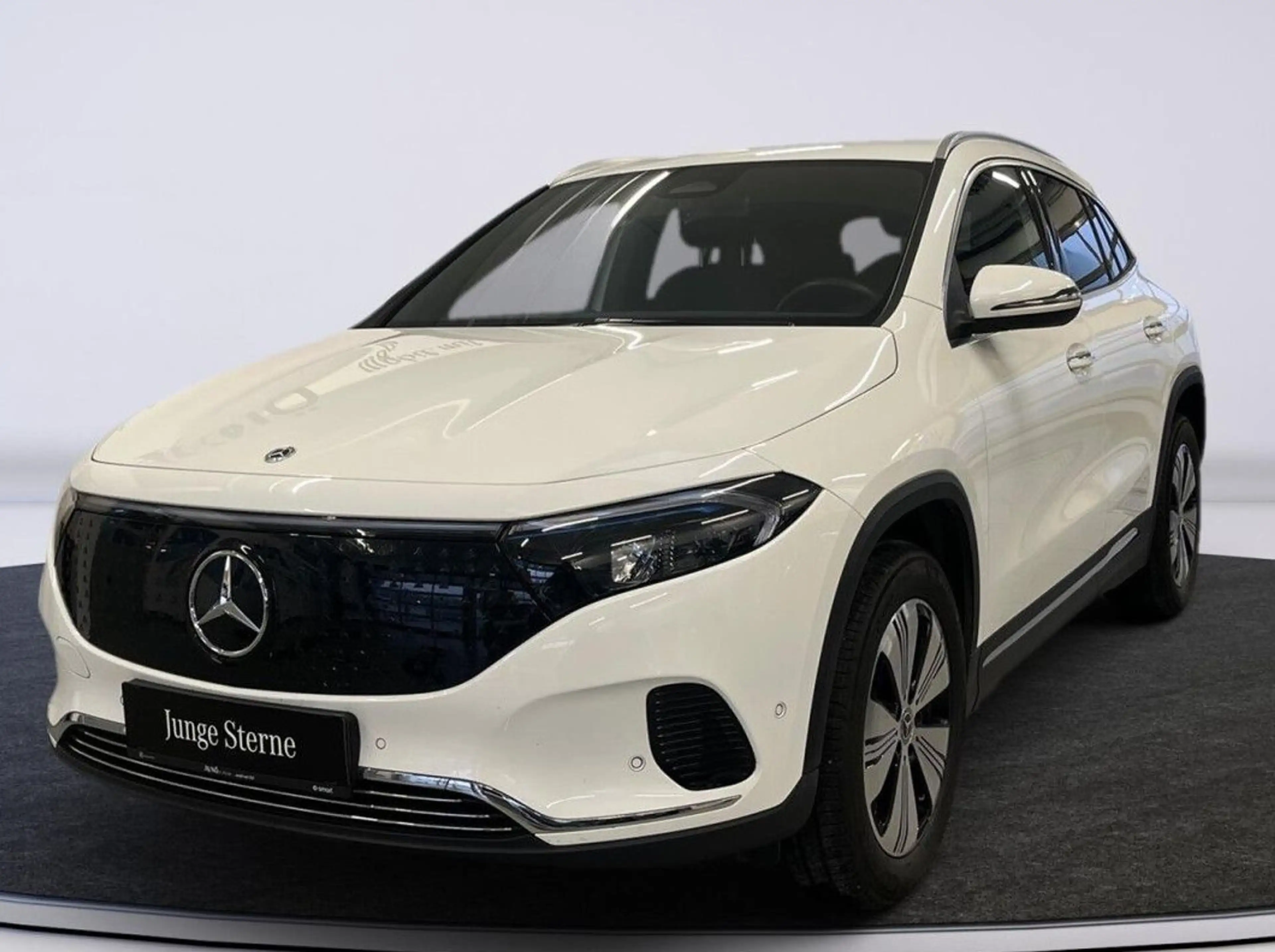 Mercedes-Benz EQA 250+ 70,5kWh Österreich-Edition Aut.