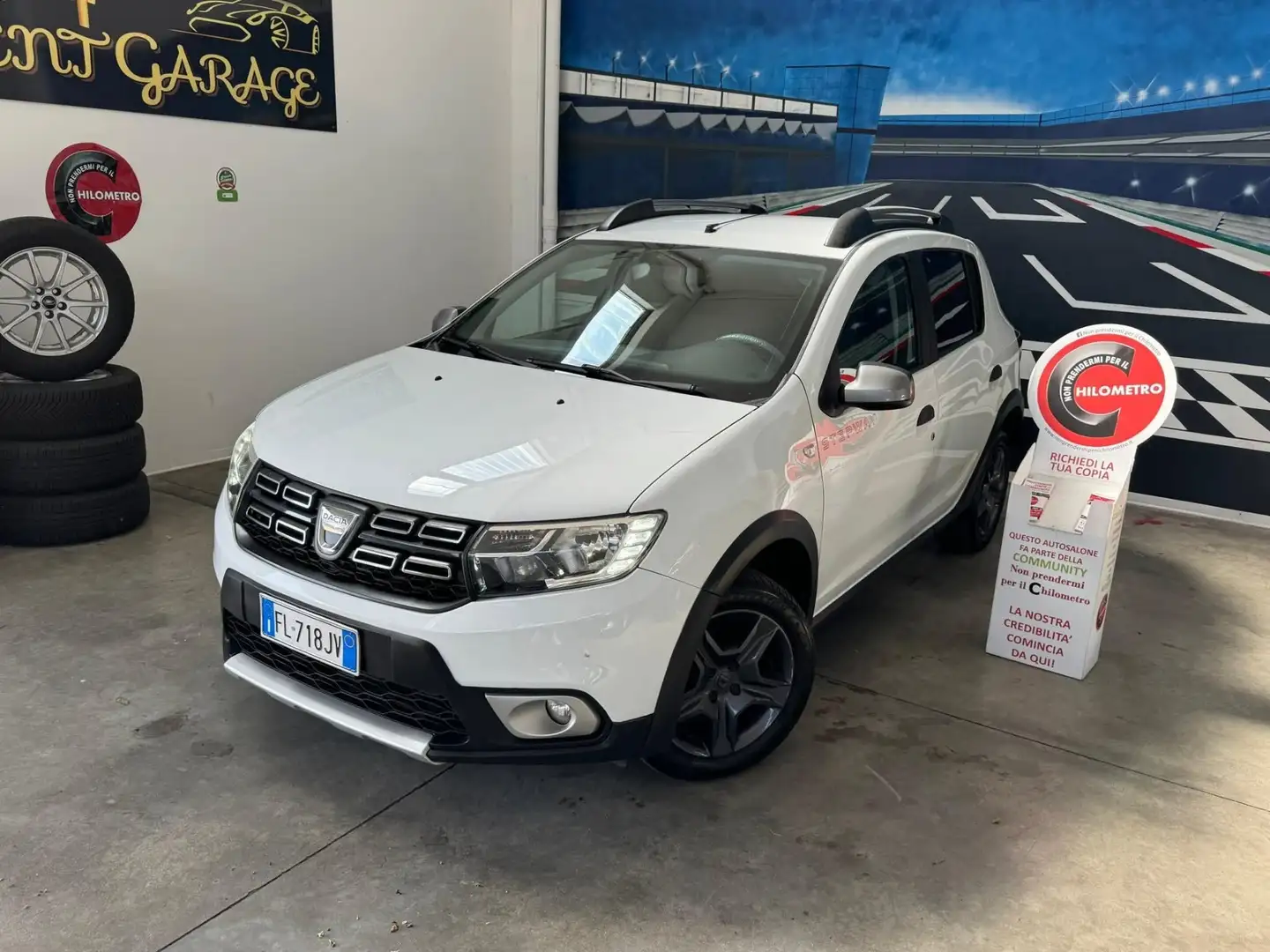 Dacia Sandero 0.9 tce turbo Laureate Gpl s&s 90cv - 1
