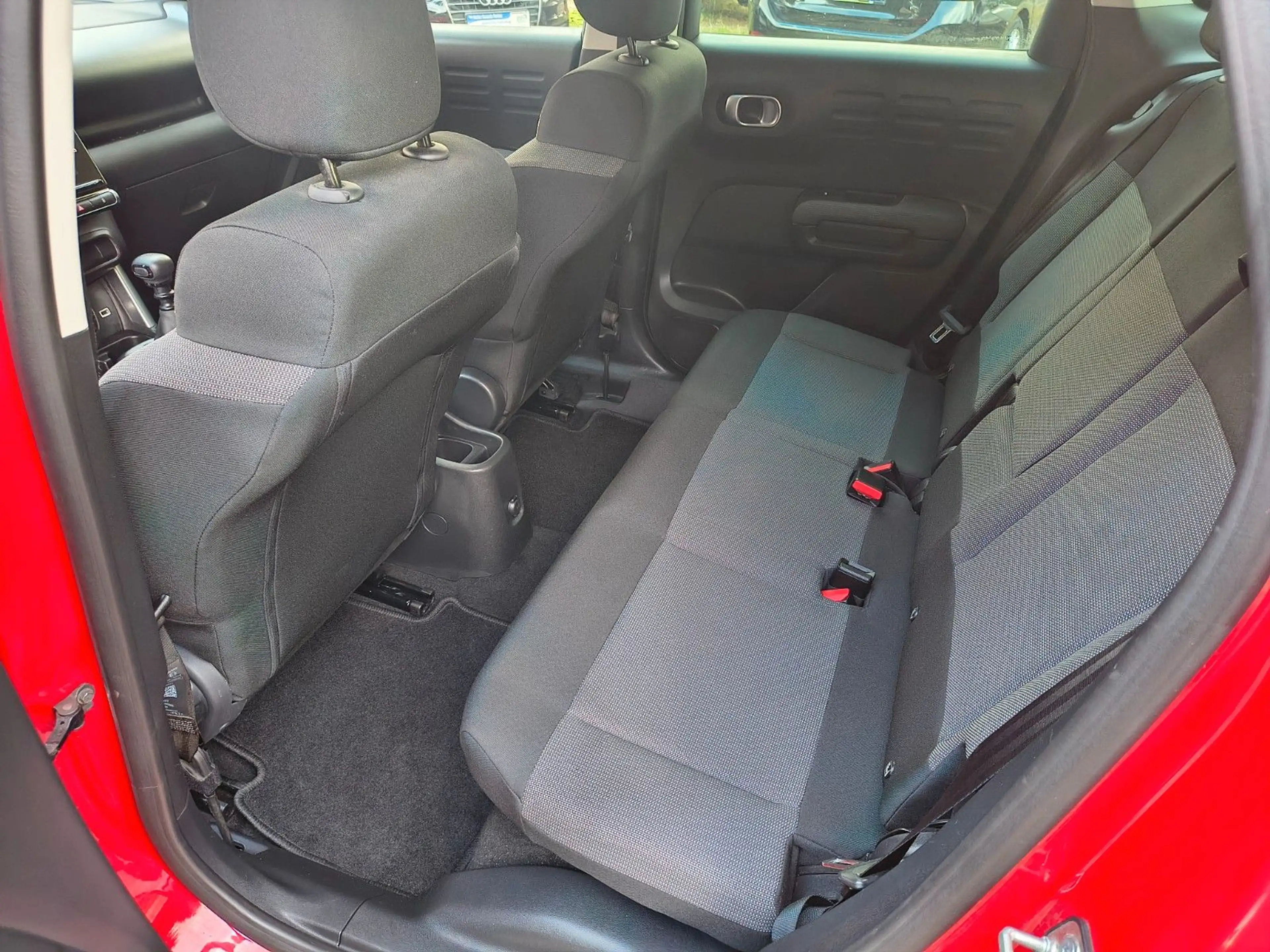 Citroen C3 Aircross Shine Kamera PDC Navi Zahnriemen NEU — photo 15