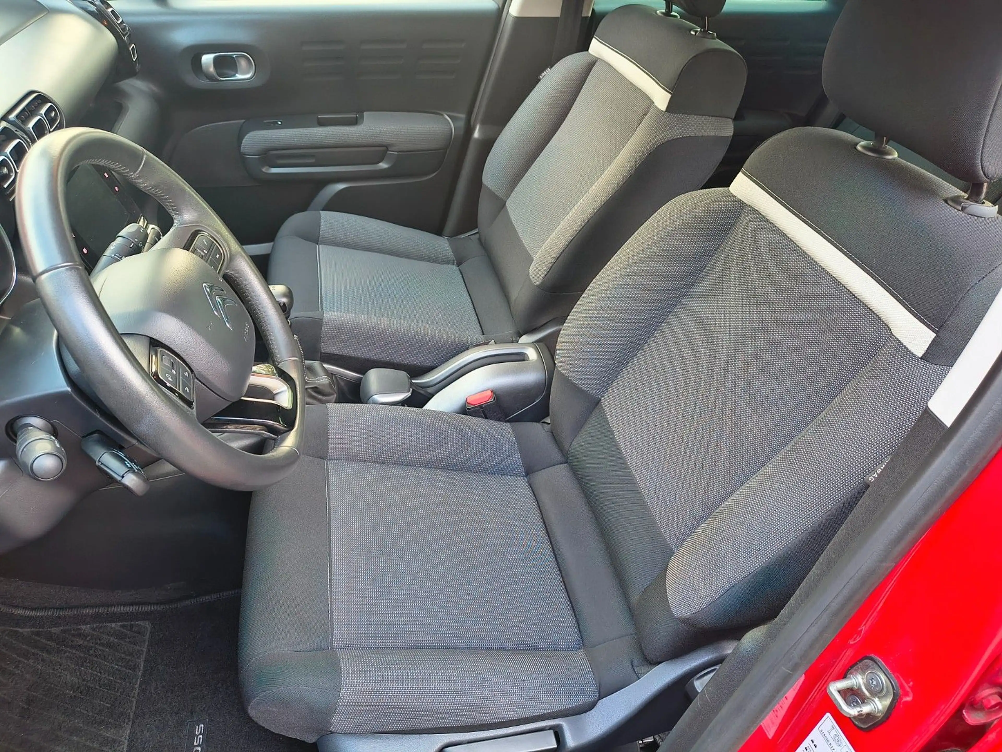 Citroen C3 Aircross Shine Kamera PDC Navi Zahnriemen NEU — photo 12