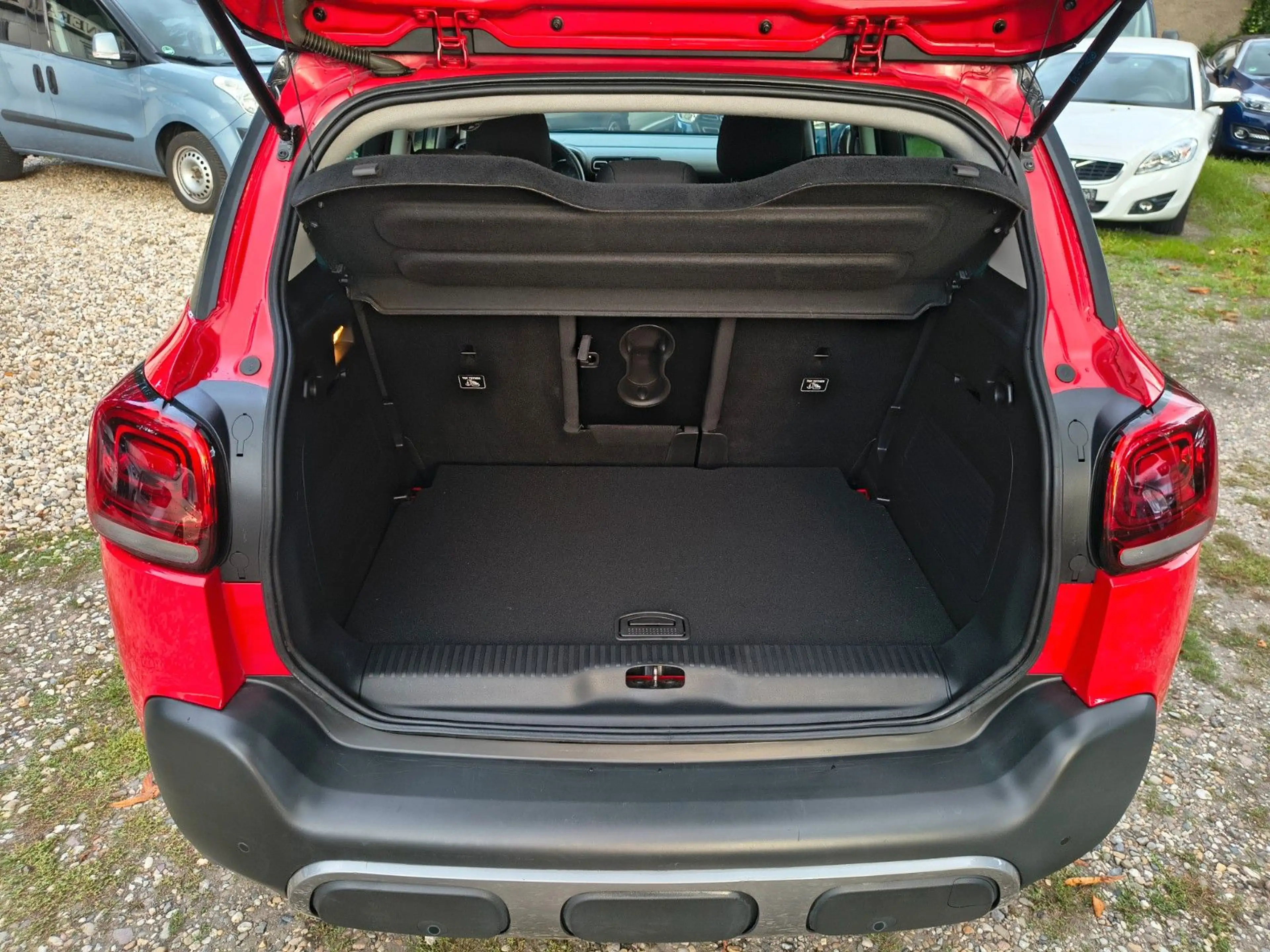 Citroen C3 Aircross Shine Kamera PDC Navi Zahnriemen NEU — photo 8