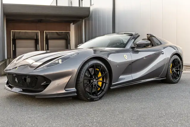 Ferrari 812 GTS - Grigio GTS - Full Carbon - JBL - Passenger D