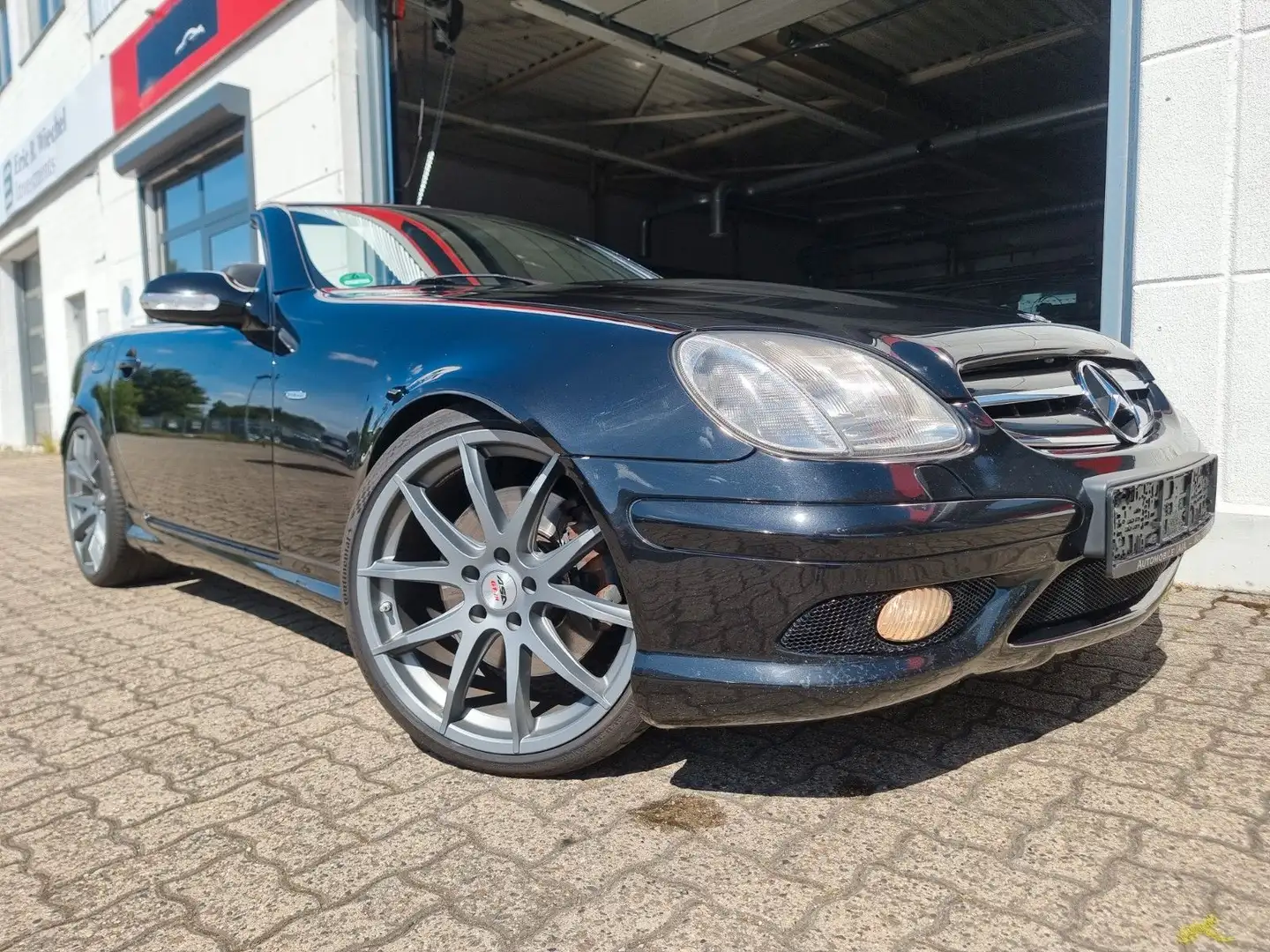 Mercedes-Benz SLK 32 AMG HU NEU/ Scheckheft Noir - 1