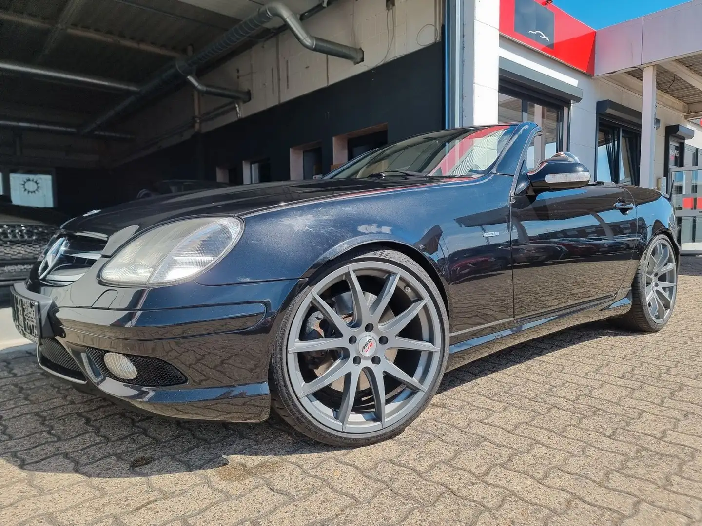 Mercedes-Benz SLK 32 AMG HU NEU/ Scheckheft Noir - 2
