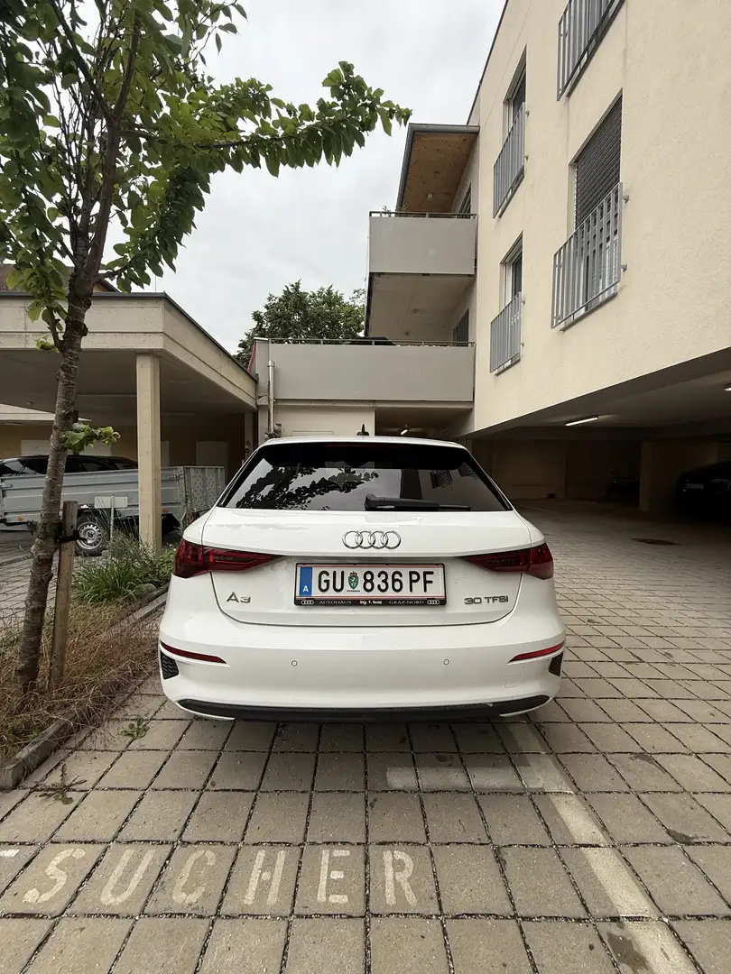 Audi A3 1,0 TFSI sport Weiß - 2