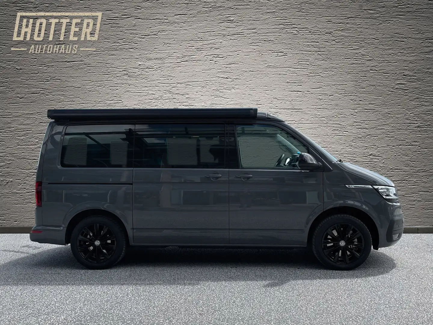 Volkswagen T6.1 California California Beach Grau - 2