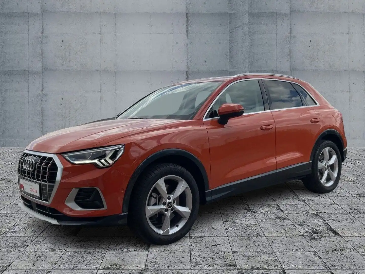 Audi Q3 40 TFSI QU S-TR ADVANCED LED+NAV +PDC+ACC+AHK Orange - 2