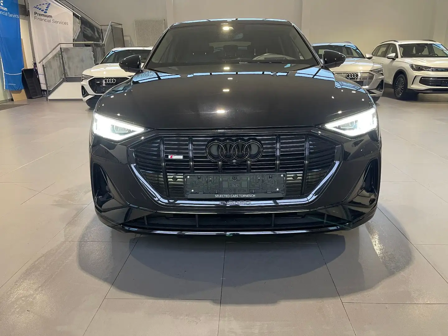 Audi e-tron Sportb. 55 S-Line Black Edition PANO/AHK Schwarz - 2