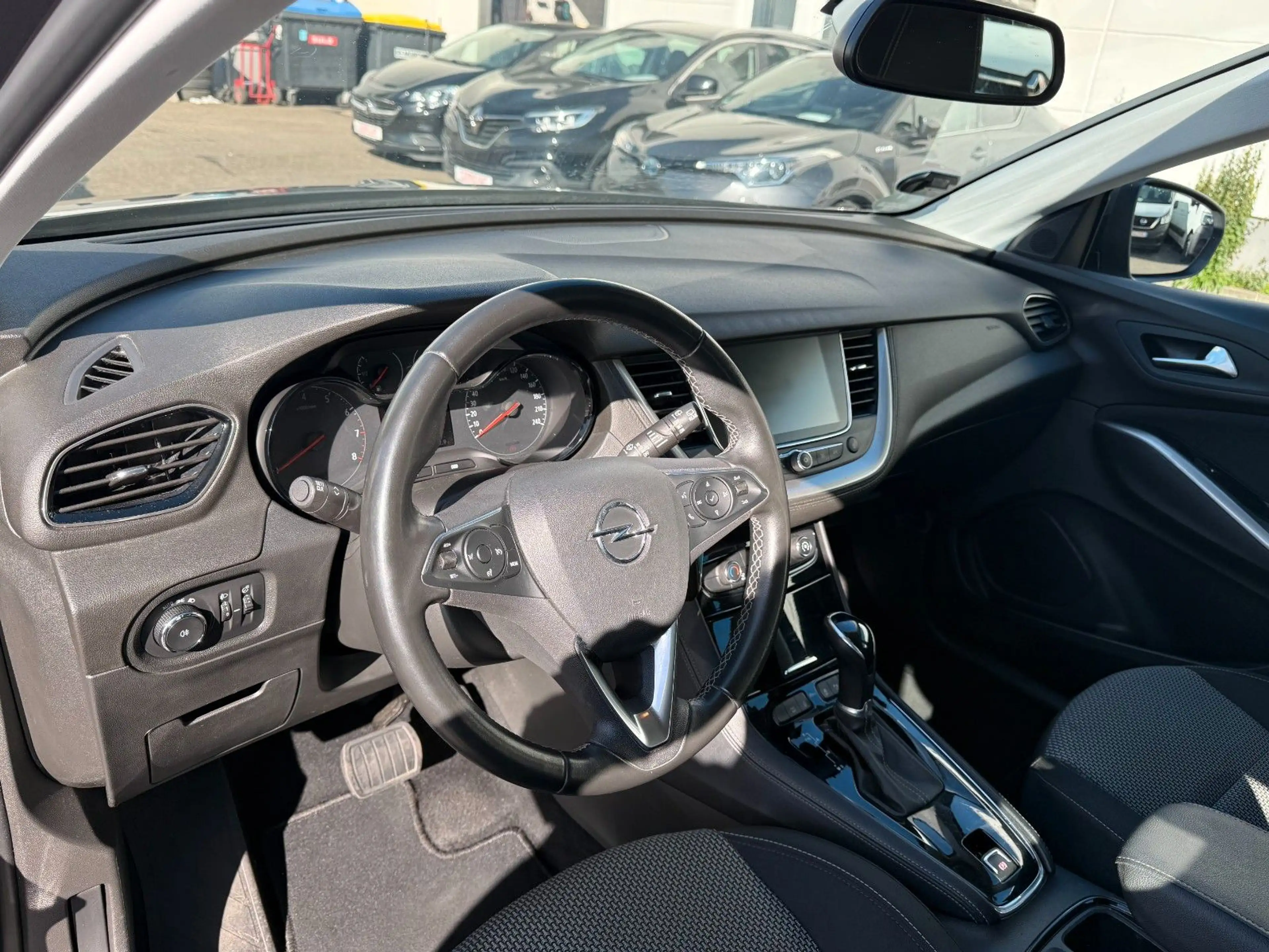 Opel Grandland X Edition KLIMA/NAVI/AHK/2.HAND — photo 10
