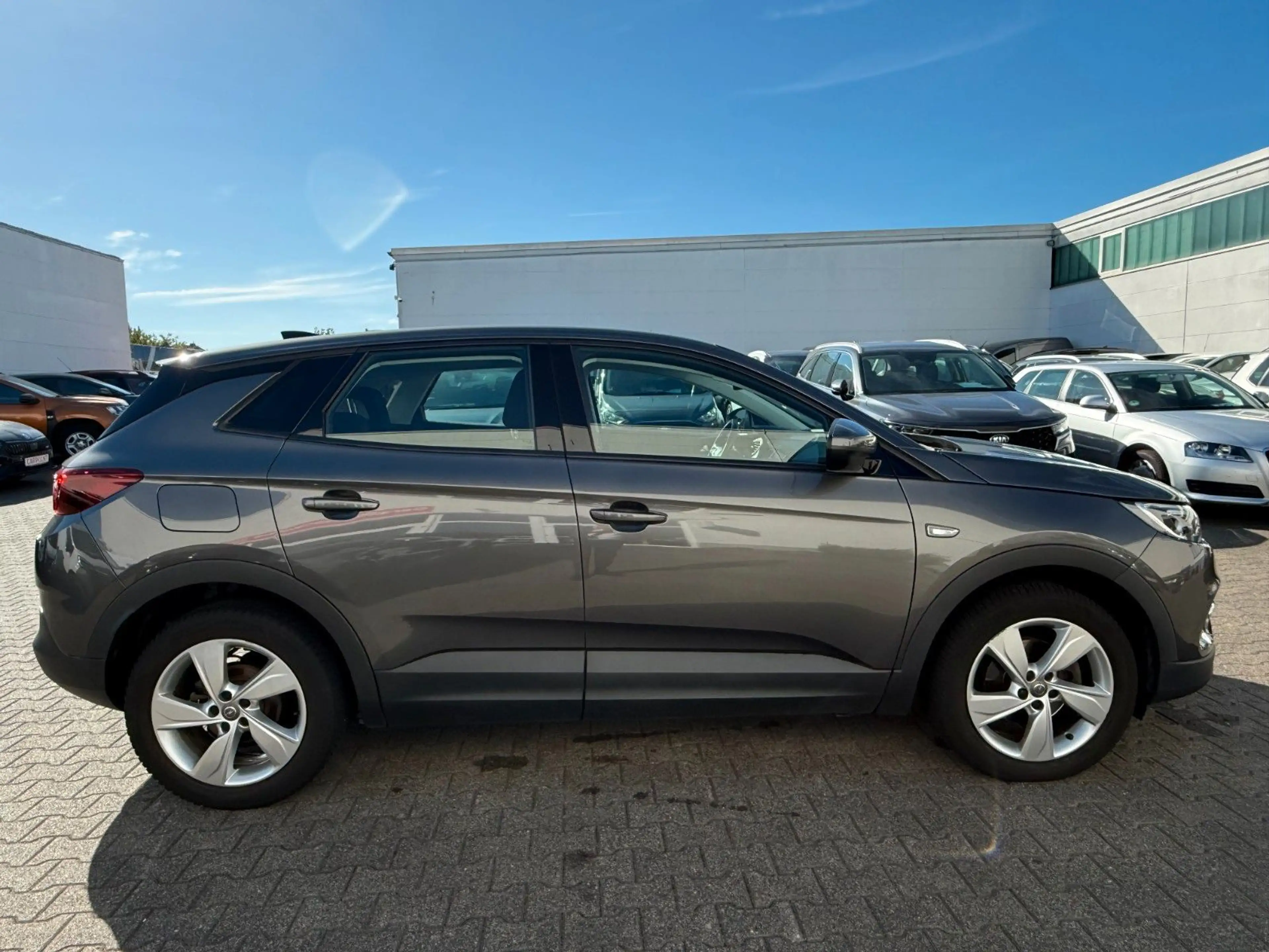 Opel Grandland X Edition KLIMA/NAVI/AHK/2.HAND — photo 4