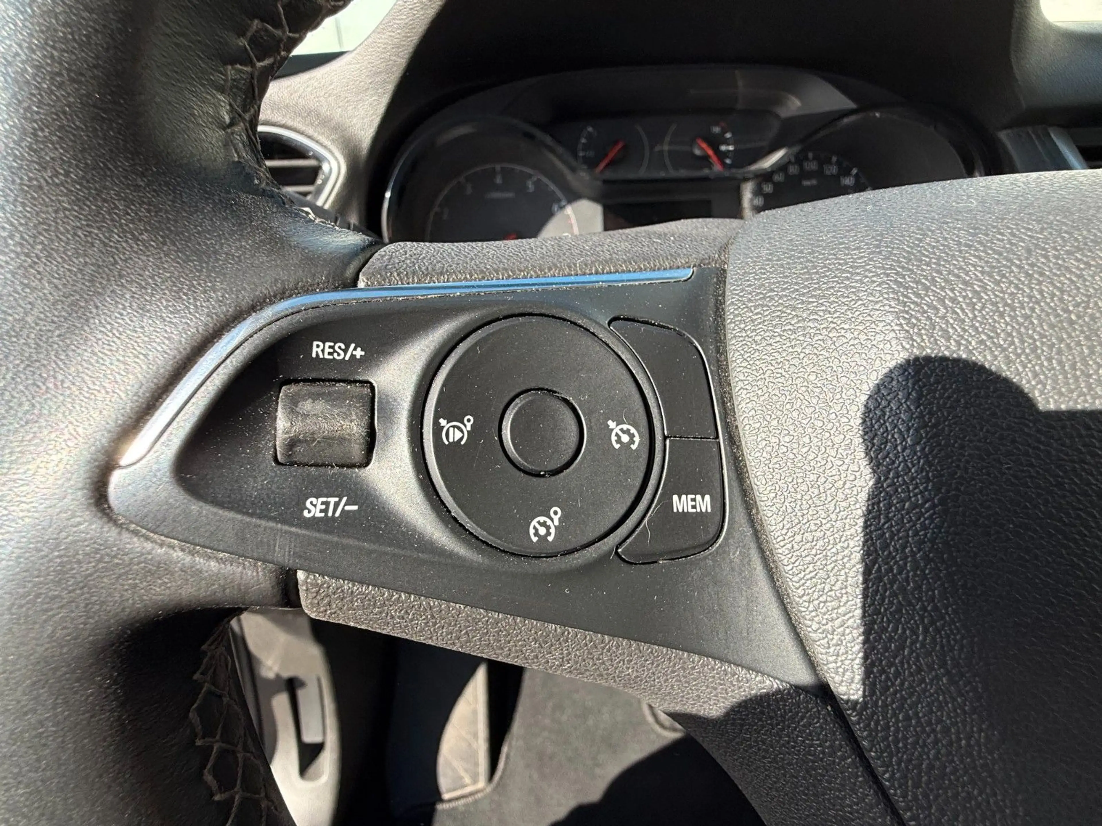 Opel Grandland X Edition KLIMA/NAVI/AHK/2.HAND — photo 12