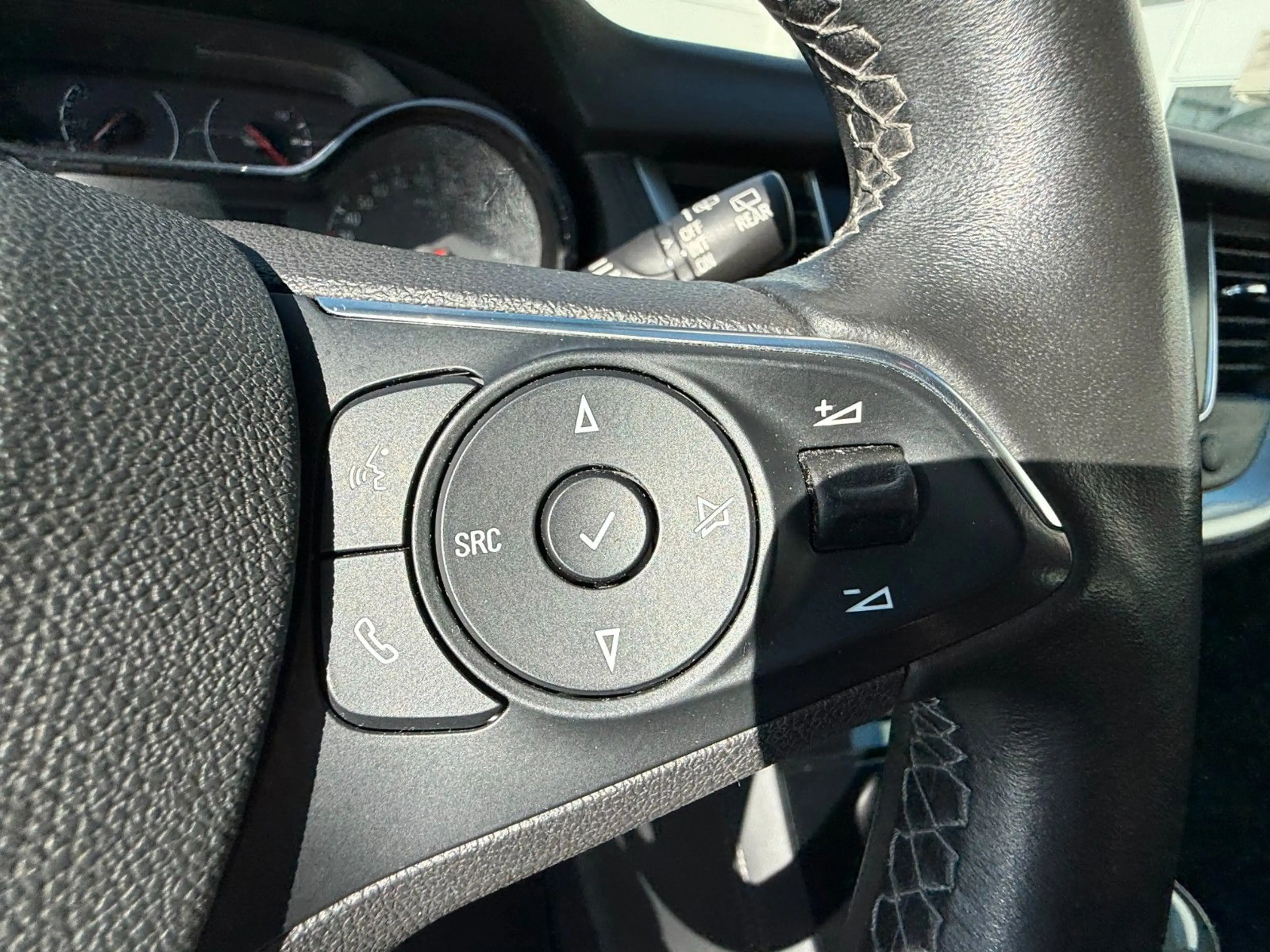 Opel Grandland X Edition KLIMA/NAVI/AHK/2.HAND — photo 13