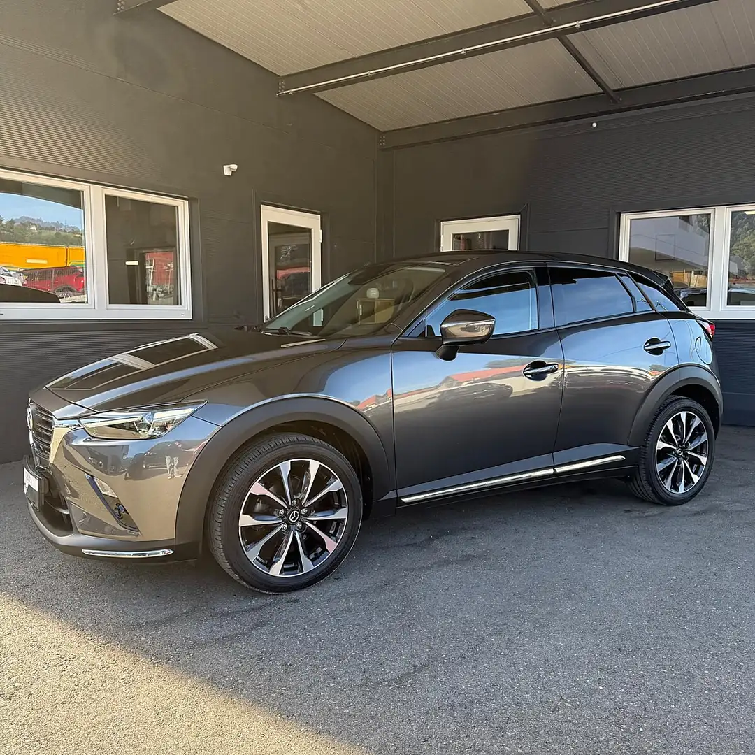 Mazda CX-3 G150 AWD Revolution Aut. Grau - 2