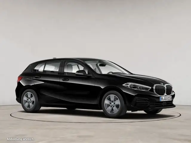 BMW 1 Series view 9