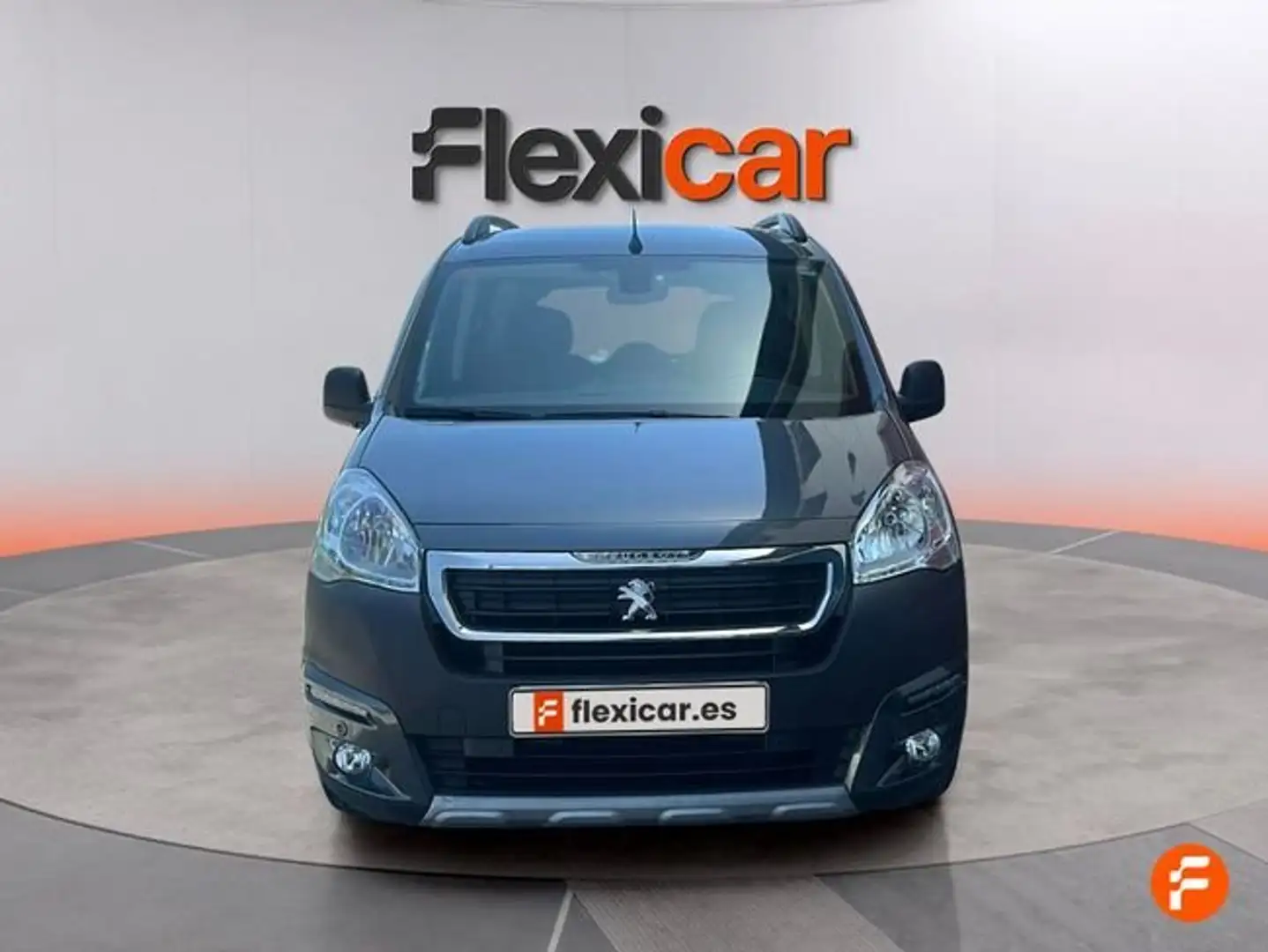 Peugeot Partner TEPEE Outdoor 1.2 PureTech 110 - 5P (2015) Gris - 2
