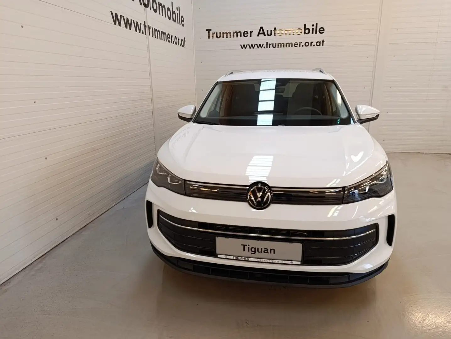 Volkswagen Tiguan Friends eHybrid DSG 150 kW Weiß - 2