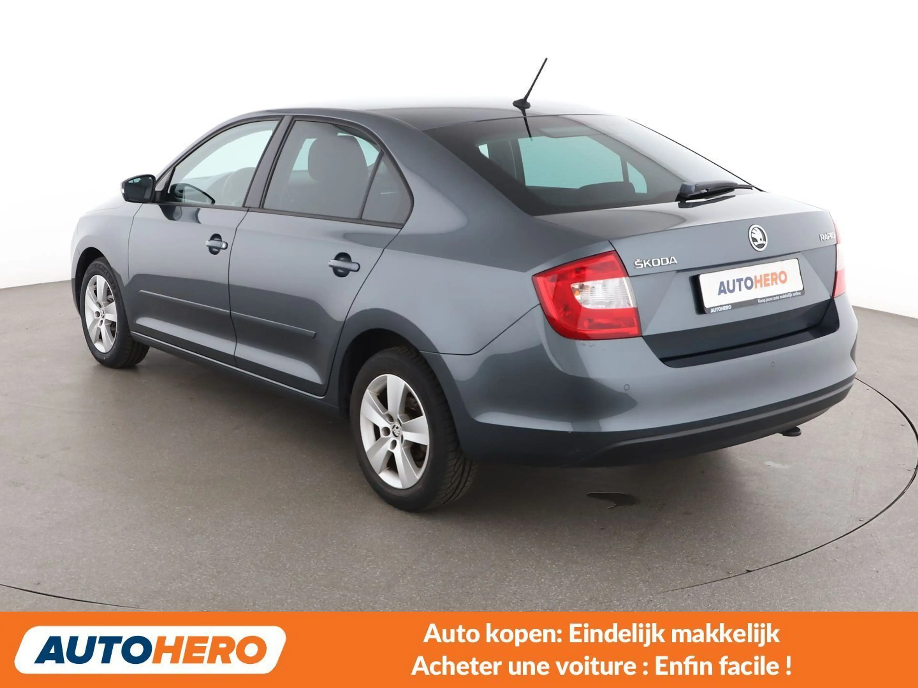 Skoda Rapid/Spaceback 1.2 TSI Ambition — photo 4
