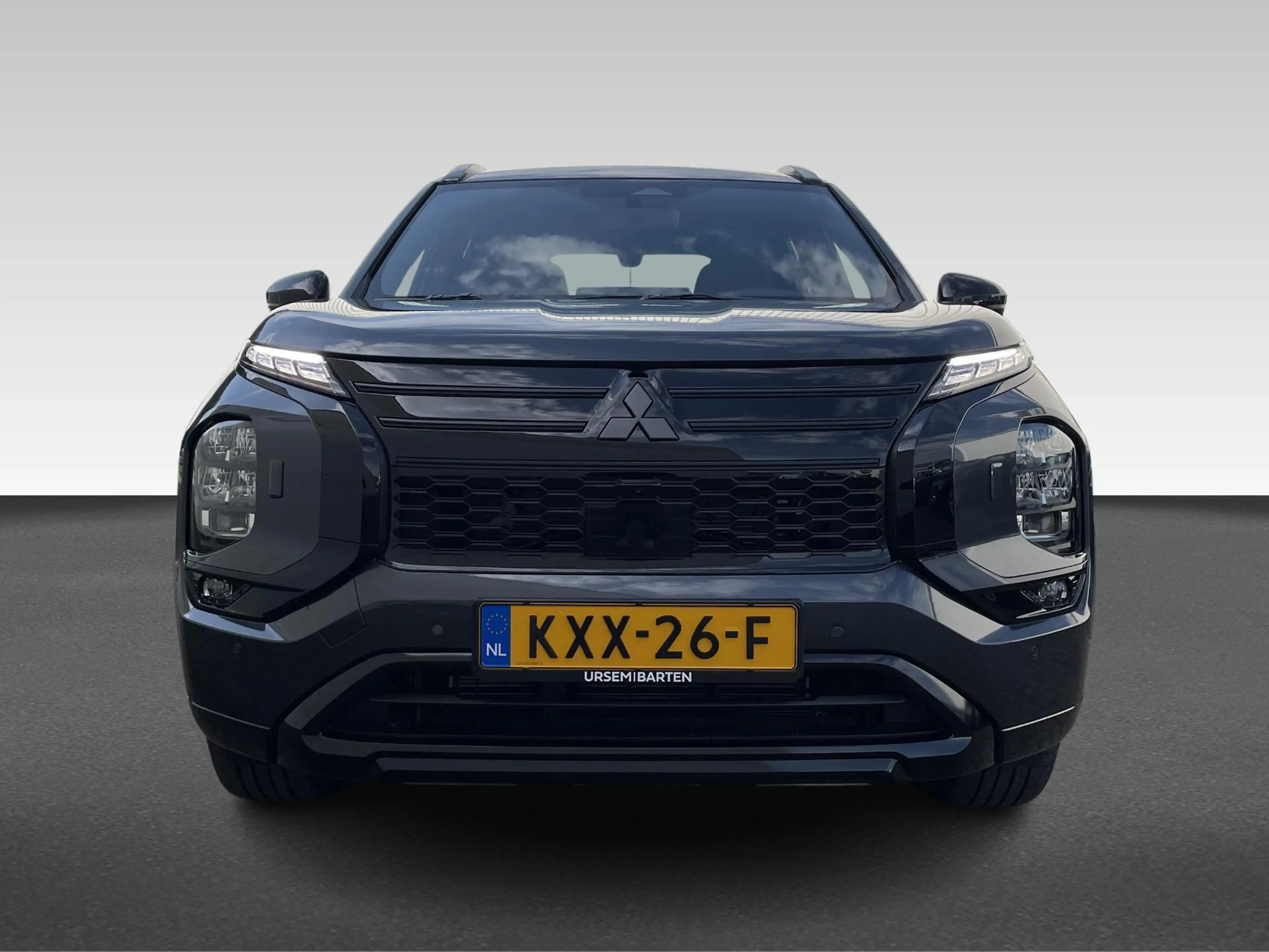 Mitsubishi Outlander 2.4 PHEV Black Edition Registratiekorting € 7.000, — photo 7