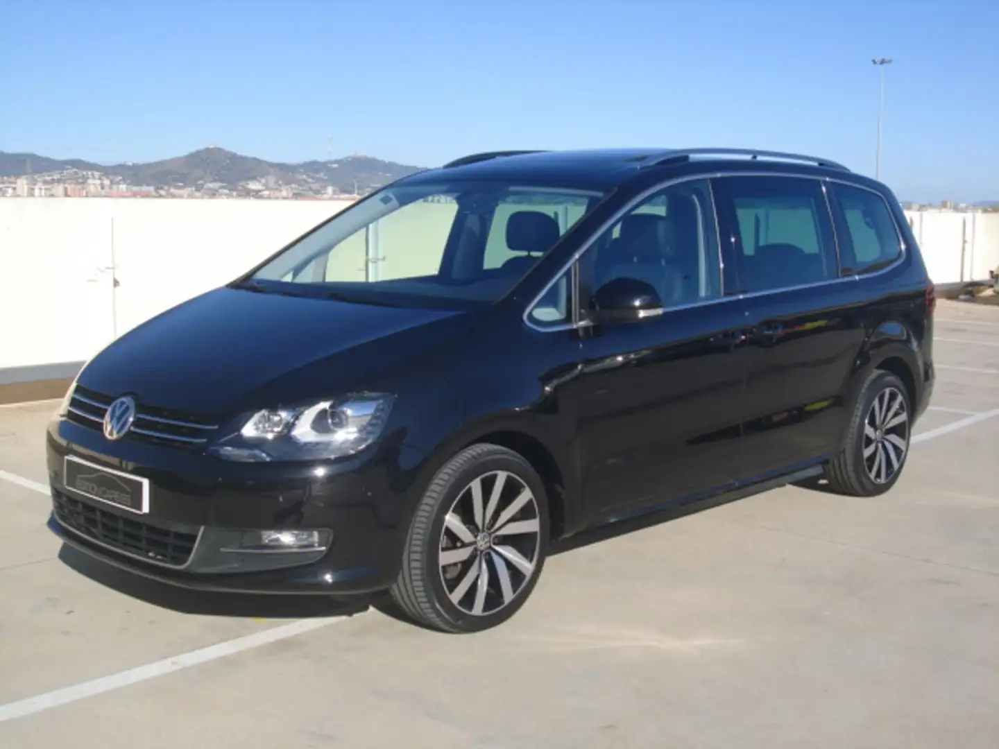 Volkswagen Sharan 2.0TDI Sport DSG 135kW Schwarz - 1